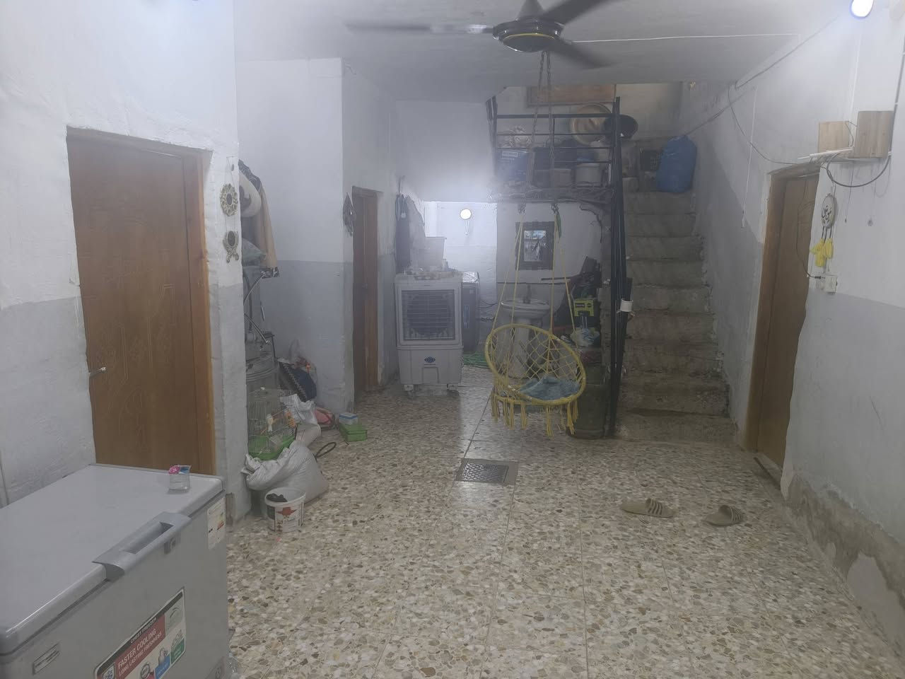 سلام عليكم بيت البيع مساحه ١٨٠+قطعه٧٢ زراعي كهرباء ومي واصل مقابيل ابو الشهيد ابو جكاره الله يرحمه من طلع من نهروان على يدك اليمن
                          ***********
