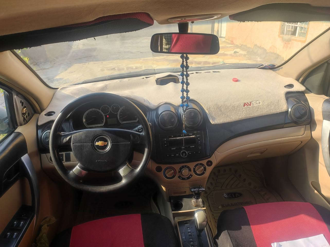 السلام عليكم افيو موديل 16 للبيع مكفوله جاهزه تدفئة تبريد تخم تاير بأسمي مداور ثاني يوم السعر 88 وبيه مجال بسيط كير تماتيك و جام تماتيك
للاستفسار الاتصال ***********
