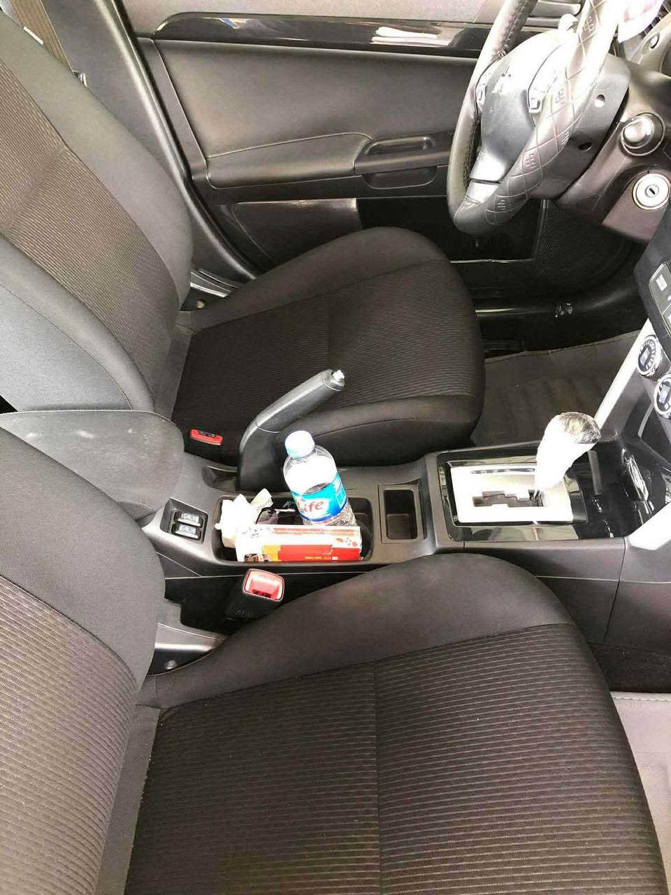 مسیوبوشی  لانسەر سعر بلاش
بونیت چەمەلەخ بویاخ بی ناوگرتن لیرە دەعم کردوە
سنوق بیلاد گوراوە
١٢٠ هەزار روشتوە
سەنەوی ژیگەی تازەیە
تا ٢٠٢٩ تازەیە
رەقەم باریکە
بەناوی  خومانەوەیە

*********** السليمانية, العراق
