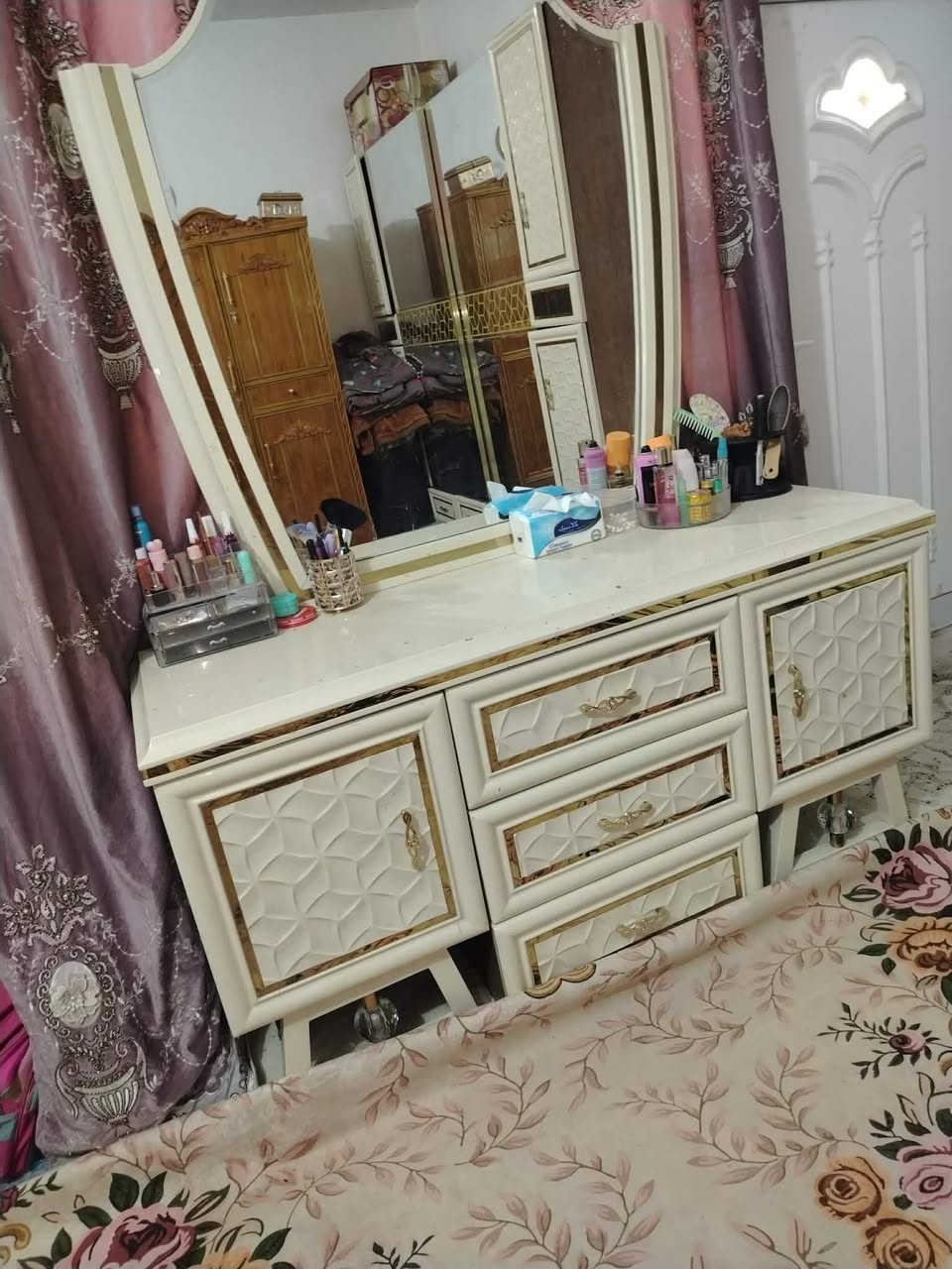 غرفه تركيه. مستعمله.  ⛔️⛔️للبيع. 
السعر ٧٥٠ مستعجل ع بيعتها 

*********** مكاني طويريج.
