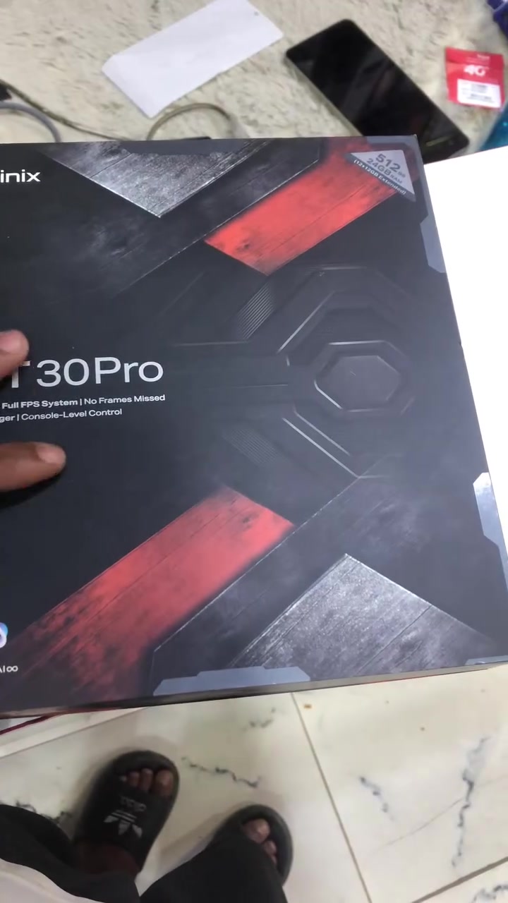السلام وعليكم
جهاز GT 30 pro جهاز نسخة خاصة 
نسخة اليوتيوبرز 
يجي مع بوكس كبير يحتوي على بوكس الهاتف + بوكس فريز تبريد 
المعالج: Dimensity 8350 ultimate
البطارية: 5500 mAh
الشاحن: 45 سلكي. 30 لاسلكي
الذاكره والرام: 12- 512 ذاكرة عملاقة 
الكاميرا الخلفية:  108M+8M
الكاميرا الامامية: 13M
الشاشة: AMOLED
التردد: 144هرتز
استعمال ايام قليلة جدا اوبن بوكس 
للبيع السعر 475 الف واتساب ***********
