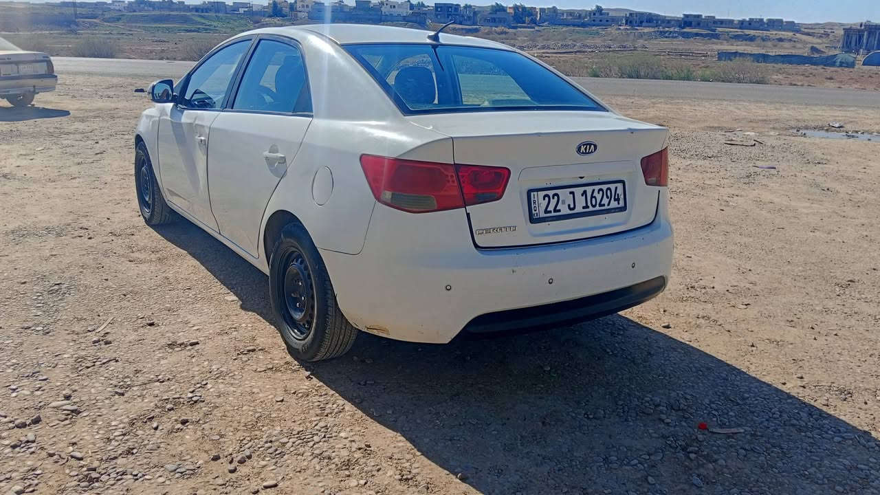 سيراتو موديل 11 رقم اربيل دولي شرك الوكاله و التحويل 
كير و محرك شرط صدر جديد طخم جديد تبريد تدفه كلو شغال الضرر صبغ اقل من العام بس انطيك عام 
السعر 76 وبيه مجال العنوان موصل كيارة 
اتصل ادلل 
***********
