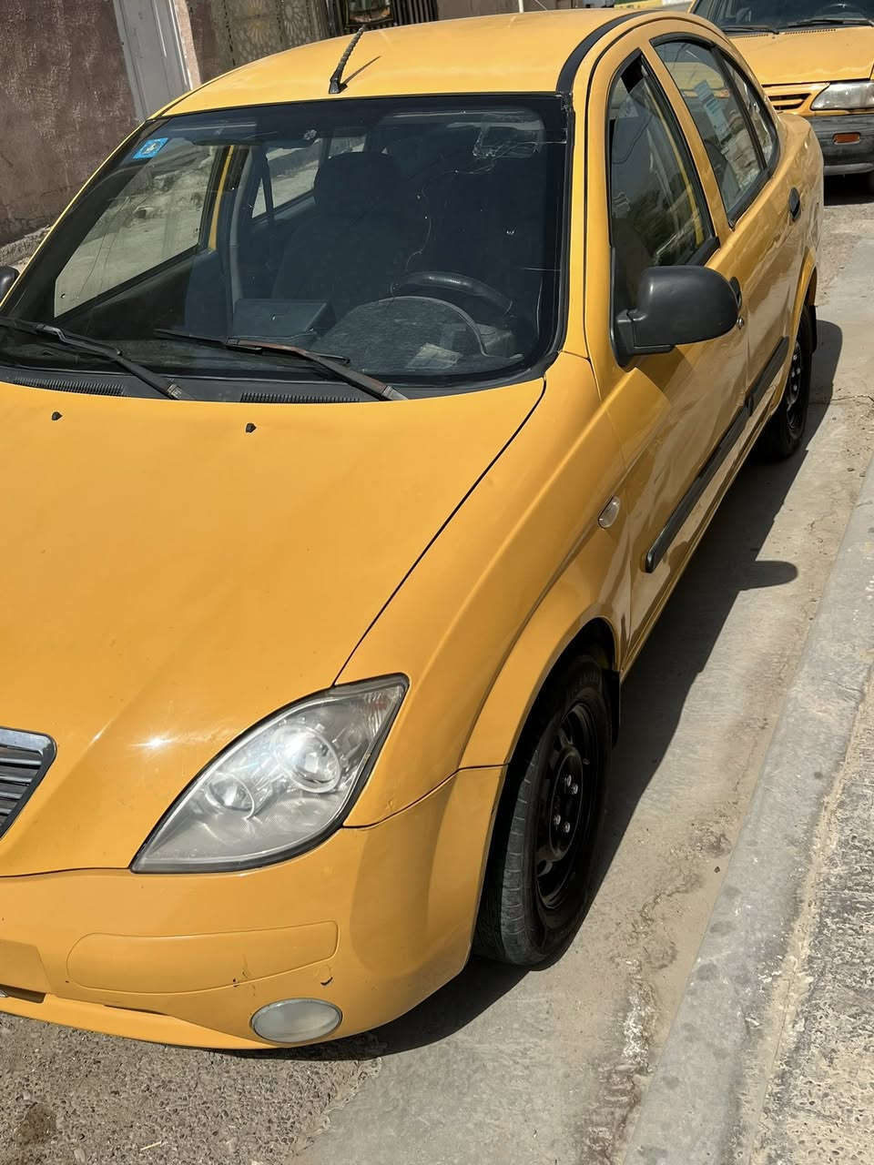 السلام عليكم طيبة 2015 للبيع
بيها جاملغ امامي صبغ وطعجة بلخلفي بعدها مامسويها مكينة جفتها قبل سنة ولحد هسة موس كير كلج جديد صدر جديد تايرات بيها ملاحظات بلكشر رايدها ب40 وبيها مجال *********** مكاني بغداد الشعب
