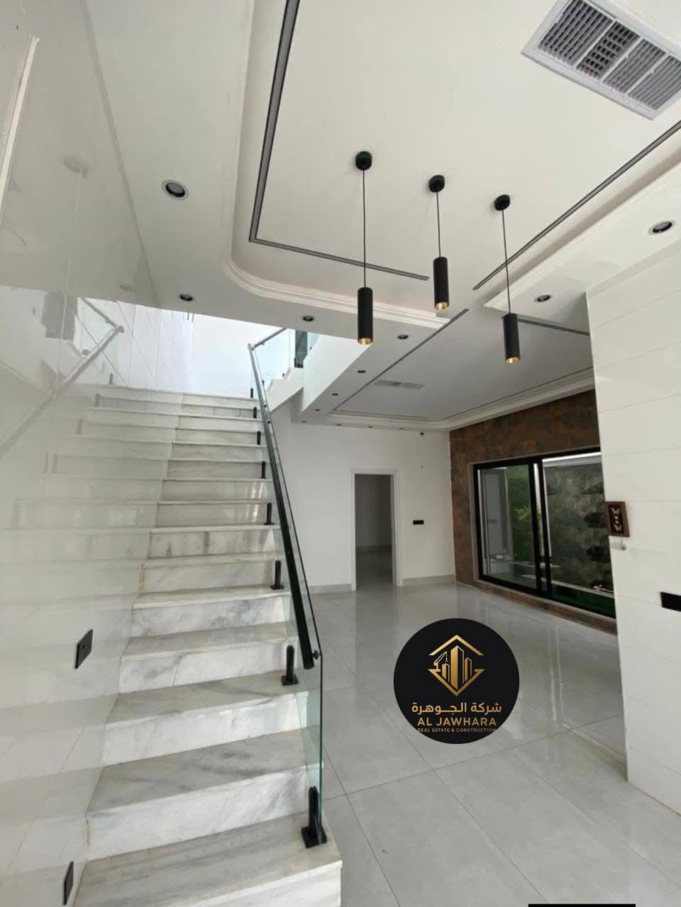 دار للبيع فوول مواصفات zero وبناء راقي وموقع راقي ،

 الي عليك تتواصل ويه شركة الجوهرة للعقارات والمقاولات 💎
______________________________________
#دار ملكي بأحدث المواد والمواصفات الهندسية مغربي وتبريد مركزي طابقين 

💎( هاي فرصتك لا تخلي احلامك اتضيع من اديك ) 

 #طابو ملك صرف   

#المساحة :- 150 متر                #واجهة 7.5متر    

الموقع:- كركوك_ حي الضباط   _ قرب جامع تحسين صوراني      

#السعر  مناسب  💵 للأتصال ***********
.......................................................................

#موقع الشركة كركوك حي عدن مجاور الجنسية الجديدة 
 ومجاور اسماك البغدادي عمارة البحرين الجوهرة للعقارات

 🏦شركة الجوهرة للعقارات والمقاولات  🏦 
  
 📞للأتصال ***********

✅نستقبل جميع عروضاتكم السكنيه والتجاريه في كركوك
