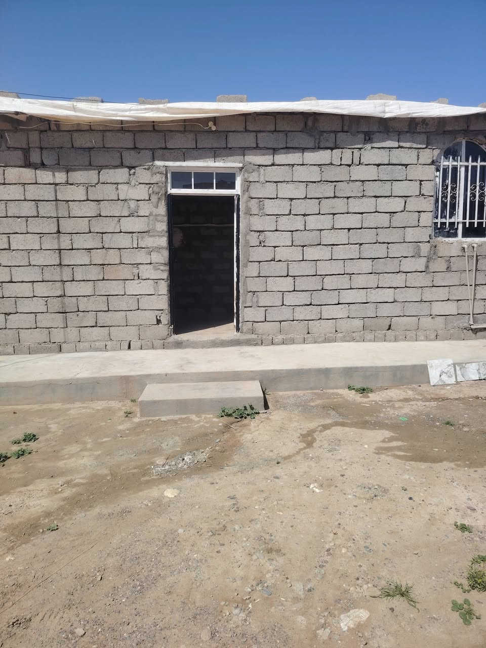 مشتمل للبيع مساحة الارض 435
مجاوى مقر ام هنادي ***********
