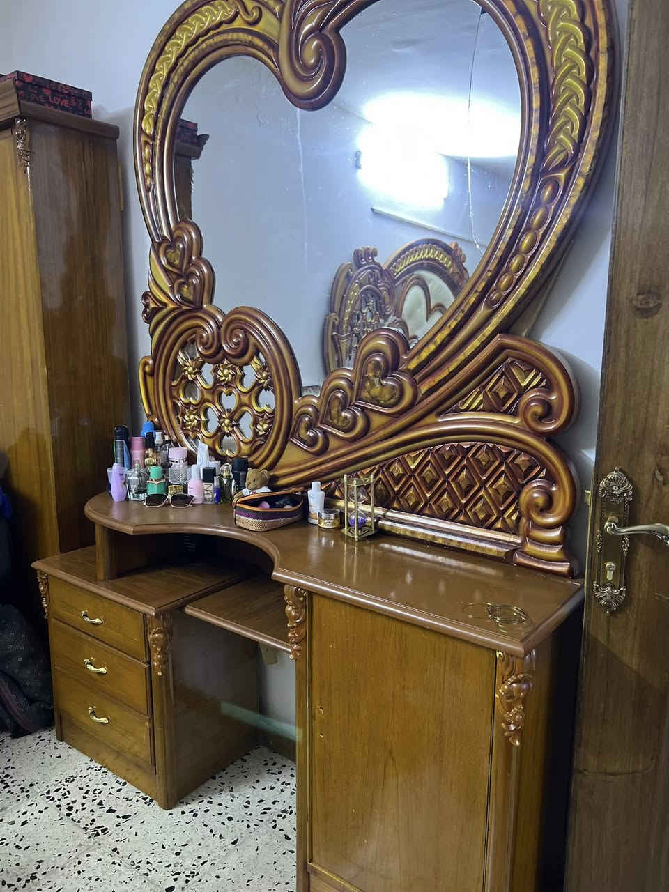 السلام عليكم غرفة نوم صاج ما صار شهر من اخذتها جديده مستعجل على بيعها  كاملة سعرها 800 و بيها مجال


**إذا كنت صاحب هذا الإعلان وتريد حذفه لأي سبب، رجاءا أرسل رسالة إلى الدعم الفني**