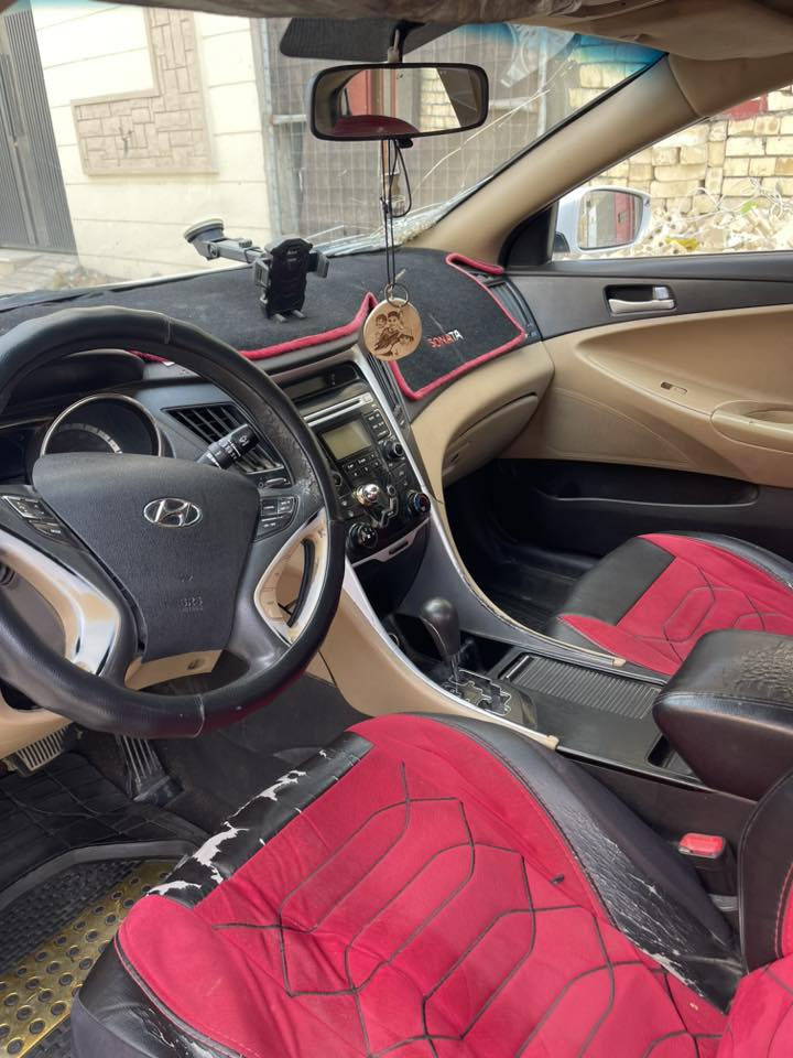 السلام عليكم ورحمة الله وبركاته
سوناتا خليجي 2011بيه 3قطع صبغ 
تبريد تدفئة كله شغال 
محرك خير من الله 
السعر 88وبيه مجال 
المكان كربلاء 
التواصل ***********
