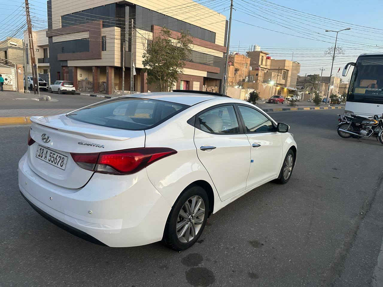 السلام عليكم *********** للبيع هواندي النترا وارد خليجي
موديل 2014 ( السعر 118) نهائي شكل 16مكفوله من ضربه وتبديل بيه تكحيل شويه باب وجاملغ مواصفات السياره فول 1/1 فتحه بلقماره تحكم ستيرن جهتين شاشه كبيرة كامرا خلفيه وحساس خلفي مكينه 2000 دوش أشاير بلمري يدات نيكل داخل صاج مكينه وكير وحداديه تبريد وتخم تايرات بحاله ممتازه جدا جدا رقم بابل انكليزي تحويل مباشر مكان سياره في كربلاء
