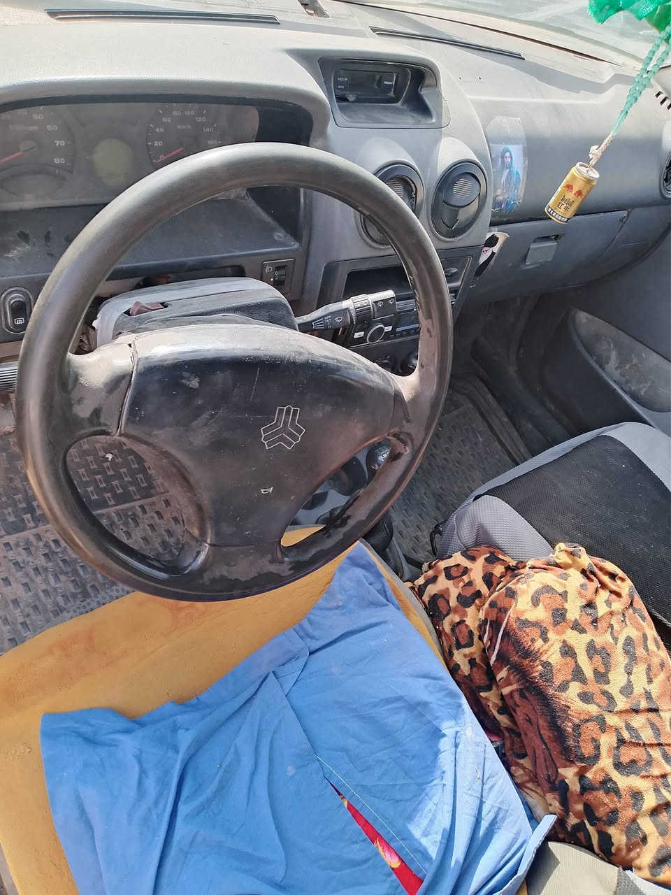 سلام عليكم ورحمه ياالله سايبه ال بيع موديل 20011سعر 10اوراق ابيع تكفل سرقه اوعشاير فقط رقم الهاتف ***********العنوان كوفه شارع معمل قرب جامع الخزاعل
