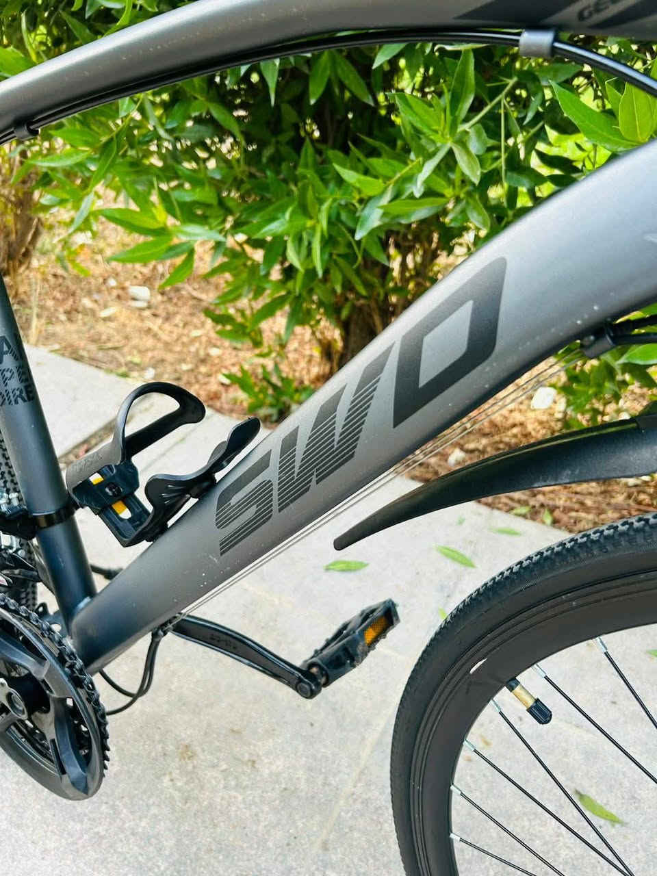 دراجة رود SWD Gravel / Road Bike » للبيع او مراوس «
🚴 الماركة: SWD
🚴 النوع: Gravel Bike 
🚴 الهيكل: ألمنيوم خفيف 
🚴اللون: رمادي طافي 
🚴 المقاس: M
🚴 العجلات: 700C
🚴السرعات: نظام تروس أمامي وخلفي(3×7)
🚴 الناقلات: L-TWOO + Hongwei
🚴 الفرامل: Disc Brake أمامي وخلفي
🚴 المقود: Drop Bar احترافي
🚴 حجم الإطار: 28

السعر : 300


**إذا كنت صاحب هذا الإعلان وتريد حذفه لأي سبب، رجاءا أرسل رسالة إلى الدعم الفني**