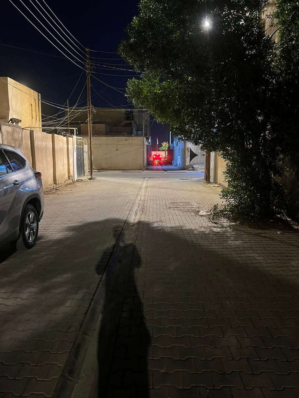 الي يدور قرب ع امام وطابو صرف وحي راقي هذا العرض تحفه✅

200 متر طابو صرف
بيت قديم يباع ك قطعه
العنوان المعملجي مقابل جامعه الصفوه

يبعد عن الامام عن الضريح كيلوين وربع
يبعد عن قطع المخيم كيلو ونص
يعني مشي تكدر تمشي لامام✅

البيت فارغ يعني كبل تستلم مفتاح بي بيت قديم هذا يباع ك قطعه ارض يعني البناء ما محسوب نهائي تريد تبقي تريد تفلشه

لتواصل ***********
