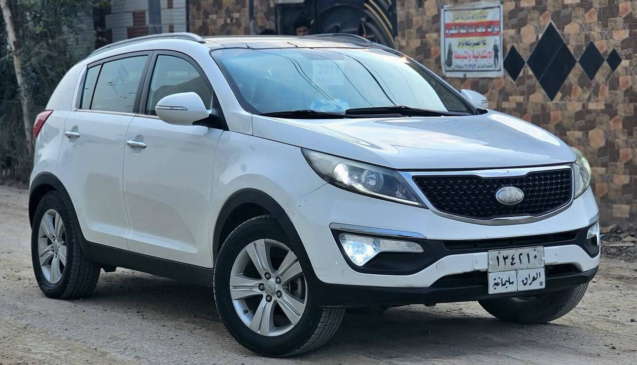 للبيع سبورتج 2011وارد خليجي محدثه2015
السونار مرفق بلمنشور 
رقم سليمانيه الاماني سنويه نافذه 
محرك 2000دوش مكفول 
كير اوتو عادي 6نمر مكفول 
موصفات السياره 
ارباكات سليمه 
سقف بنرامه 
شاشه تاب اندرويد 
كامره خلفيه دواره 
حساسات خلفيه اصل 
اشاير مري 
هيترات مري 
بجم زنون 
ليدات نيكل 
ويل كب اكروم 
نضام ايكو مكثف بانزين 
مري شفط
وباقي الموصفات معروفه 
حداديه مسويه جديده 
منضومت احتراق كامله جديده
السياره عليه منضومت غاز جديده ضمان سنتين
السياره جاهزه من كلشي ماناقصه اي شي 
السعر ١٣٣ وبيه مجال 
***********
مكان السياره بابل
