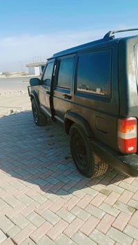 جيب ادوات شرق جير محرك طقم تاير تبريد شغال تدفئه شغاله كهربائيات كامله...