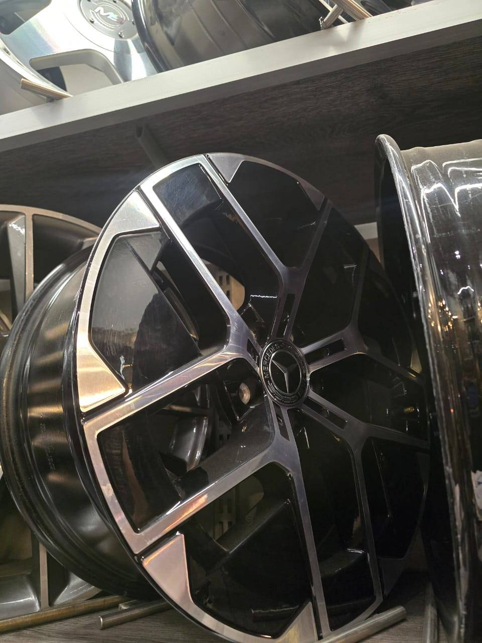 مساء الخير 
اليوم البوست لعشاق الرفاهية و السيارات المحروفة 
توفر عنا جنوط لسيارة مرسيدس Amg 
لتعرفو السعر تواصلو معنا ع بريد الصفحة او عالواتساب: 0981501517


**إذا كنت صاحب هذا الإعلان وتريد حذفه لأي سبب، رجاءا أرسل رسالة إلى الدعم الفني**