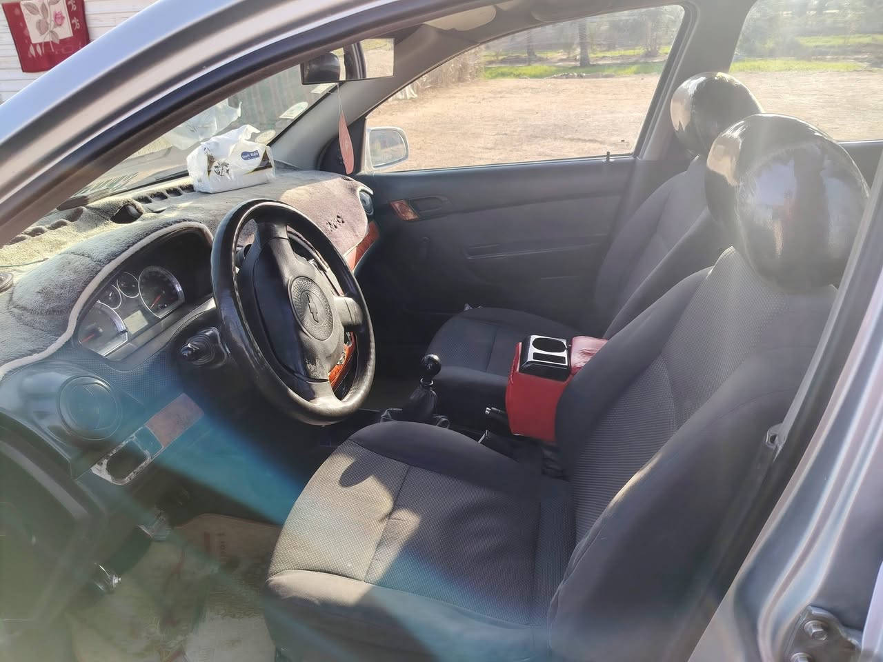 السلام عليكم ورحمة الله وبركاته
من رخصه الادمن

افيو ٢٠٠٨ خليجي فول عادي تبريد شغال سياره جاهزه مصبوغه عام جماليه 

 سنويه ٢٧ تنتهي

باسمي  تحويل ثاني يوم

السعر ٥٢ وبيها مجال
مكانها الانبار.
وبالخدمه 
للاستفسار الاتصال ***********_***********
