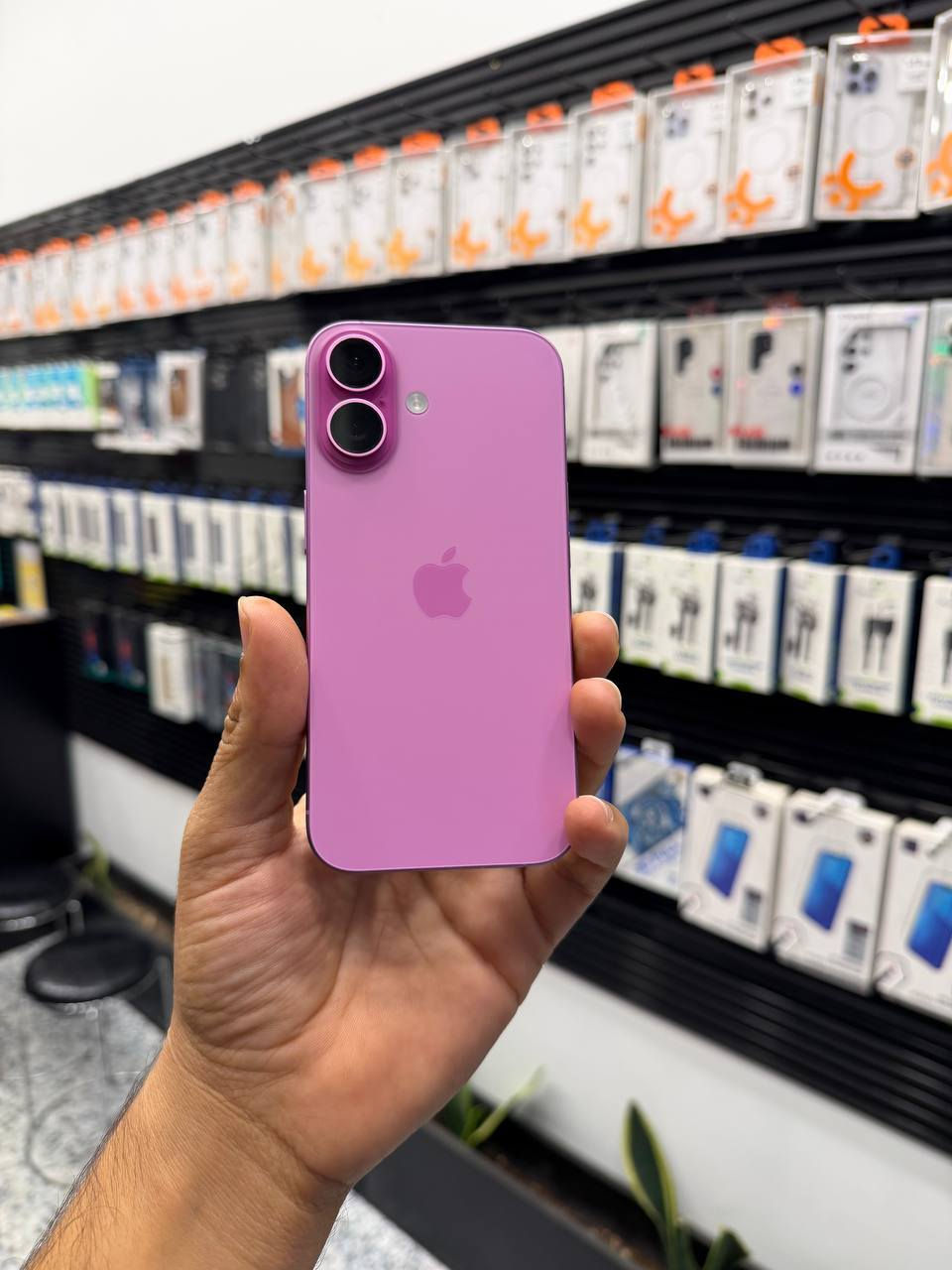بسعر 900 الف مستخدم 💸
IPhone 16 128GB🩷
مستخدم قليل 
بطارية 100% 
لون المميز 
العنوان الزبيدية شارع الأطباء مجاور صيدليه العلمية للاستفسار ☎️ 
***********📞
***********📞
