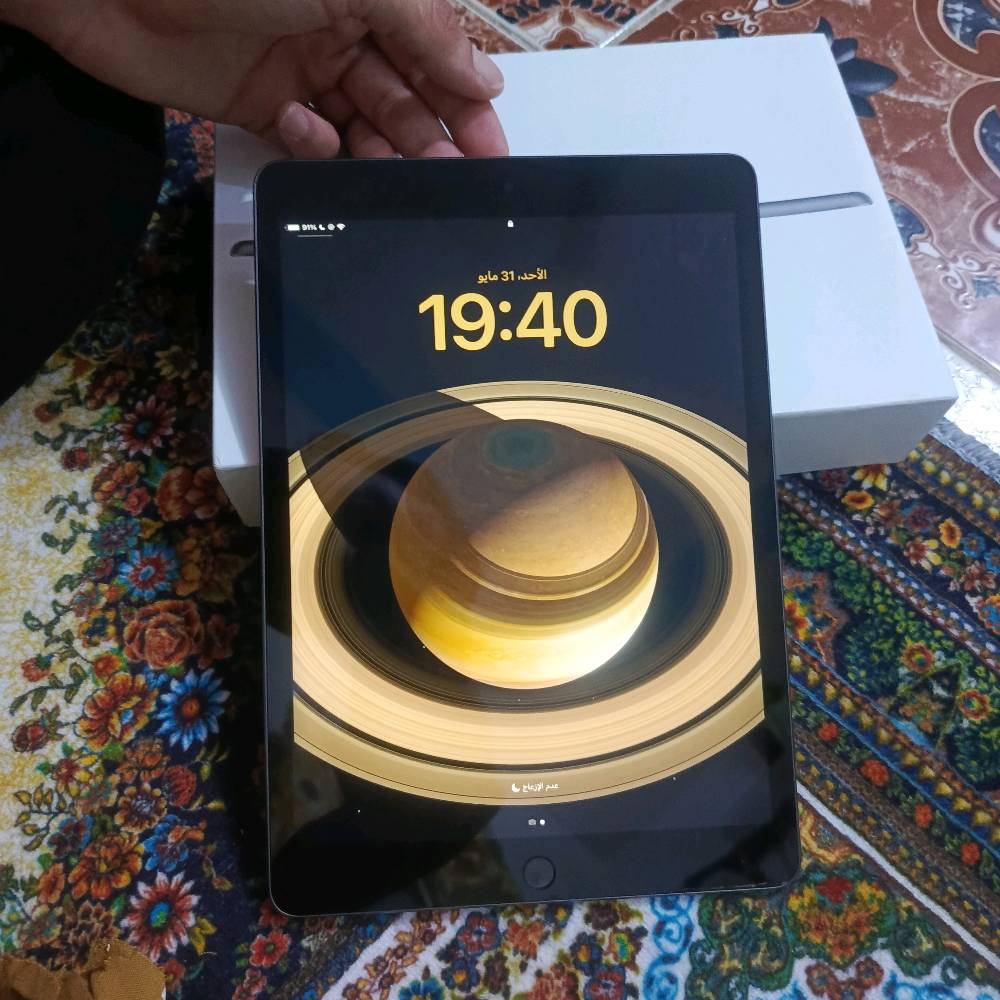ايباد للبيع. 
iphon(9)
ذاكره 64
البطاريه 100%
مستعمل شهرين فقط مكفول من التصليح  او اي شي نضافته 99%
مع ملحقاته شاحنه وكارتونته اسعر 325 وبي مجال 
للستفسار اتصال ***********
او مراسله اصفحه