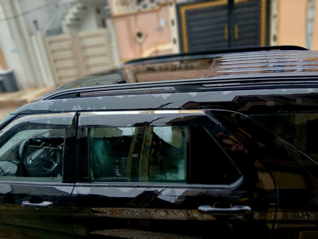 𝟐𝟎𝟐3 𝐅𝐎𝐑𝐃 𝐄𝐗𝐏𝐋𝐎𝐑𝐄𝐑-ST LINE فول  مواصفات سبورت مرقمة شمالي دهوك
((( البجم الامامي والصندوق كبس شركة بشرط )))
ضرر السيارة حادث بسيط جدا :(( داير جاملغ صفحة السائق والباب حسب ماموضح برقم الشاصي المرفق ))

فورد اكسبلورر (ST LINE) موديل :2023 فور ويل

 رقم شمالي دهوك بأسمي  تحويل مباشر 

اللون : اسود

كافة الايرباكات سليمة 100% وبشرط

عداد المسافة : 30 الف ميل

حجم المحرك : 2.3L TORBO (4.سلندر)

المواصفات : ST LINE

اربع ابواب لمس بصمة 

رقم سري على الابواب

دبل سقف بانوراما سلايد

صندوق كهرباء شفط

بصمة تشغيل 

استيرن  جلد خياط وهيتر 

سيستم سماعات وتويترات

اضاءة داخلية بعدة الوان

تشغيل عن بعد : 𝐑𝐄𝐌𝐎𝐓𝐄 𝐒𝐓𝐀𝐑𝐓

اربع كاميرات محيطية 360 درجة

كير ماوس 

هاند بريك بصمة

اوتو هولد : 𝐀𝐔𝐓𝐎 𝐇𝐎𝐋𝐃

نظام قيادة في المنحدرات 

نظام قيادة في الثلج 

نظام الجر هوك خلفي كهرباء

رادار امامي (تحديد مسار)

رادار امامي (مانع التصادم)

رادار جانبي  (نقاط عمياء)

رادار خلفي (التحذير من الاصطدام)

حساسات  خلفي

نظام : 𝐒𝐏𝐎𝐑𝐓

نظام : 𝐄𝐂𝐎

نظام : 𝐍𝐎𝐑𝐌𝐀𝐋

تحكمات استيرن

كشنات كهربائي

 كشنات هيتر

 تبريد مركزي ٣ قطع

نقاط شحن usp امامي وخلفي

نقاط  شحن Type  C امامي وخلفي 

كشنات جلد وشامو  مقدف VIP منفصل 

لايتات 𝐋𝐄𝐃  زينون  بلادي

بكلايتات 𝐋𝐄𝐃 ليد بلادي 

بلاجكتورات 𝐋𝐄𝐃 بلادي

مرايات شفط وهيتر ونقاط عمياء

 وبعد بيها كثير شغلات
 سعر السيارة ( 298 ) ورقة 

عنوان  السيارة / موصل 

 للتواصل واتساب على الرقم ***********
