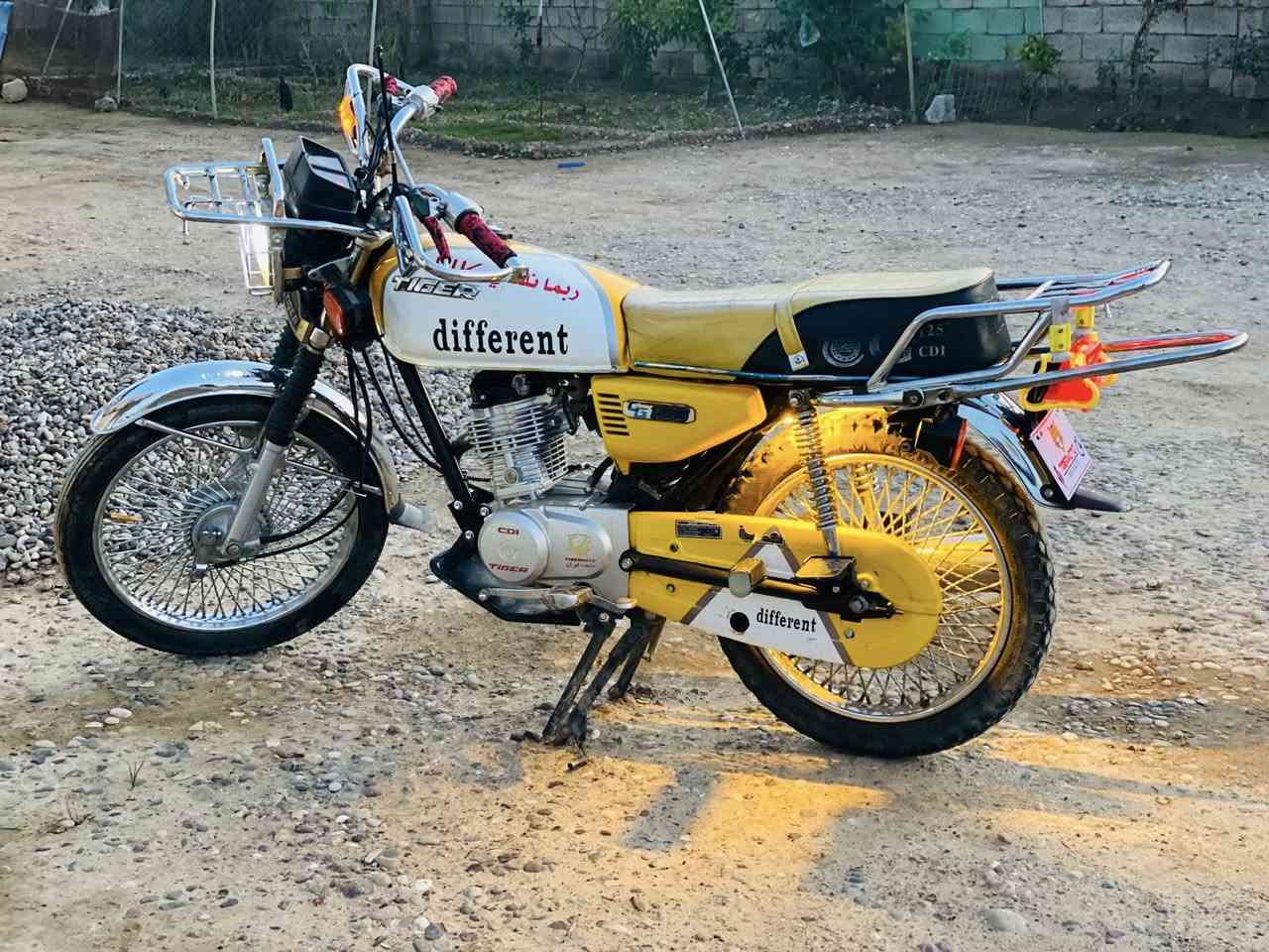 اعادة النشر بسبب الوعود الكاذبه  

السلام عليكم 
تايكر لونين للبيع 
سونك موديل 2020
نضافه فول🔥 
نشاط خير من الله 🔥
محرك شرط صبانه مامطخوخ 
 منفيس موجود 
السعر 600 وبي مجال شي قليل 
جماعت ال 525 لحد يعلق 
 ماطور مال بيت كلو وضع شركه 

المكان 
كياره قاطع السبعاوين 

الخاص مفتوح او اتصال ع رقم  

***********
