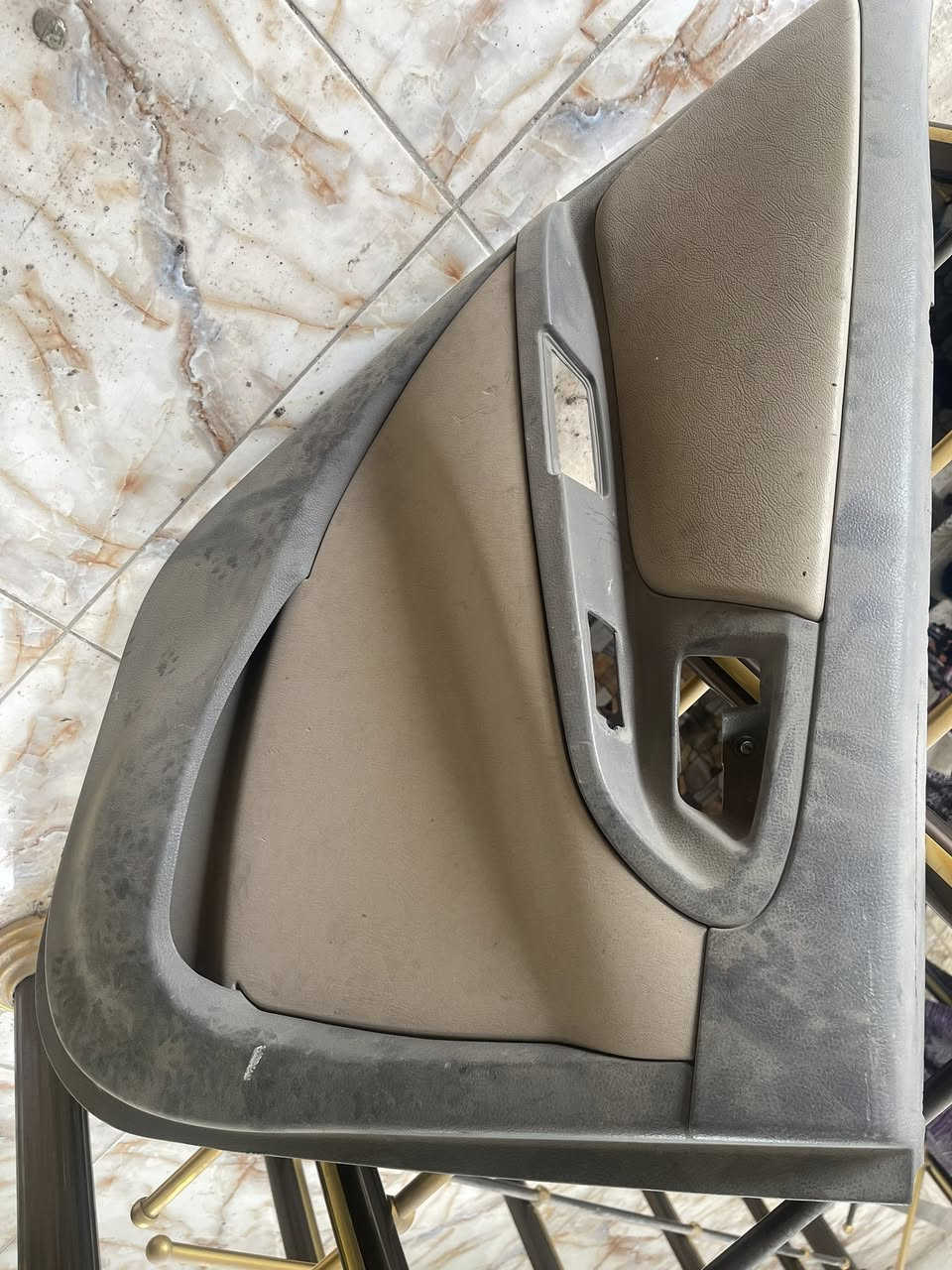 بطاين ام كي.  دواسات ام كي.  سفايف.  وحصان. ام كي. سعر. كلهن. ٦٠ الف عنوان. بغداد ***********
