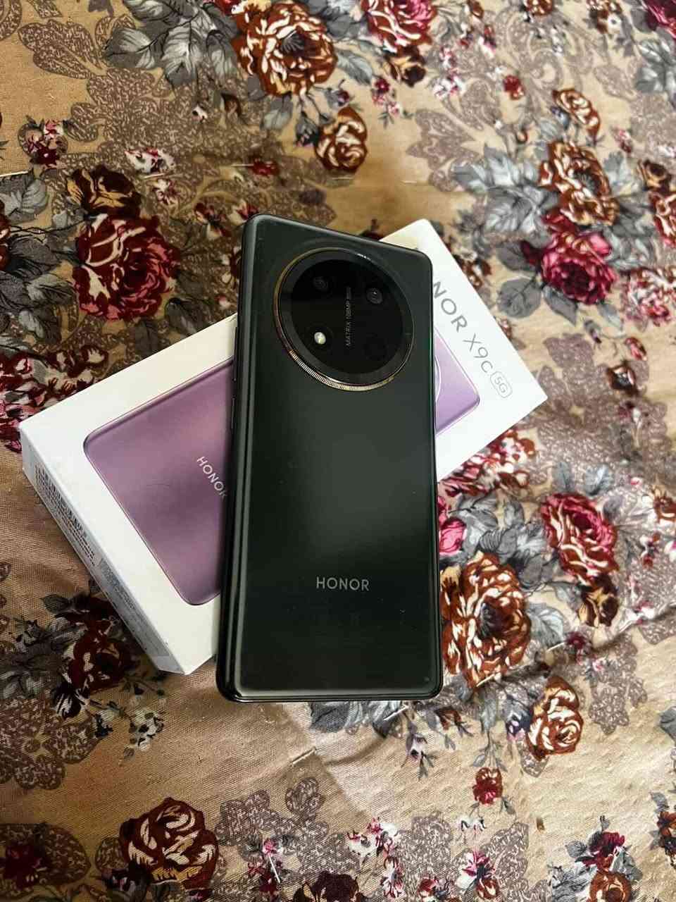 هونر اكس تسعه سي ذاكره 256 بطاريه 6600  تدعم الشحن السريع عشوائيه 12 نضيف وما مفتوح ابد شحنه يضل يوم كامل  كامل ملحقات  رايده مراوس بايفون  من ١١ برو ماكس فما فوق مكاني نجف


**إذا كنت صاحب هذا الإعلان وتريد حذفه لأي سبب، رجاءا أرسل رسالة إلى الدعم الفني**