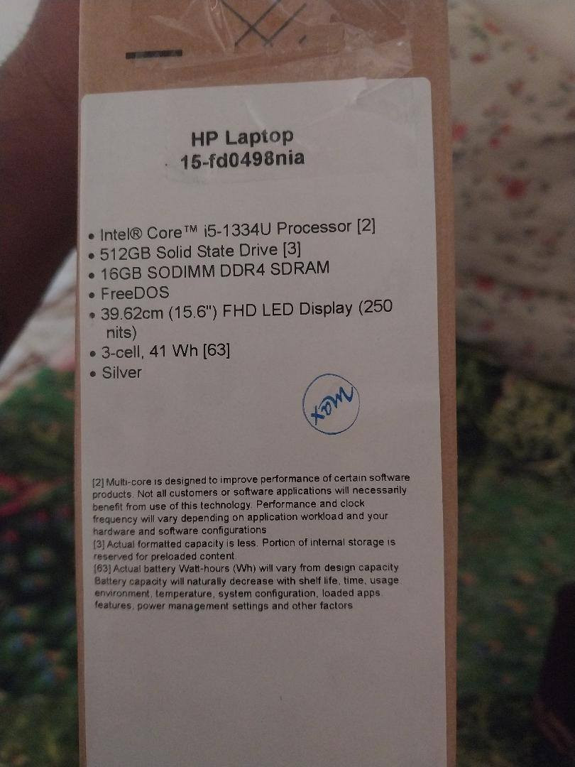 لابتوب hp المعالج: Intel Core i5 (الجيل 13 الأحدث - سريع وقوي جداً).
​الشاشة: 15.6 بوصة بدقة عالية وممتازة.
​الاستخدام: نظيف جداً  وجهاز جديد اقل من شهر وابد ما مستخدم علمود دراسه واخوي معرفله جهاز موصفاته في صوره  اخذتها ب 800 وصل كدامكم بلصوره 
مكاني بغداد الدوره 
رقمي  *********** وتساب 
السعر 600 وبيها مجال
