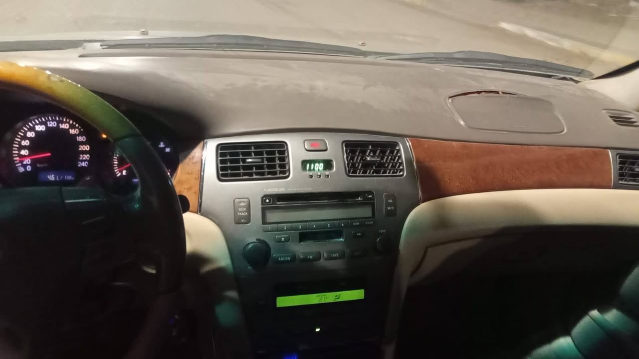 لكزس  ES300 موديل 2005 جاهزه من كلشي سنويه و رقم و شاصي متطابق محرك و كير تمام حداديه جديده مع مشط و باور و اذان محرك التبريد عطل قبل كم يوم 
و تجي اتكلب و اتشوف 
السعر 42 والشراي يدلل   مكان ميسان ***********
