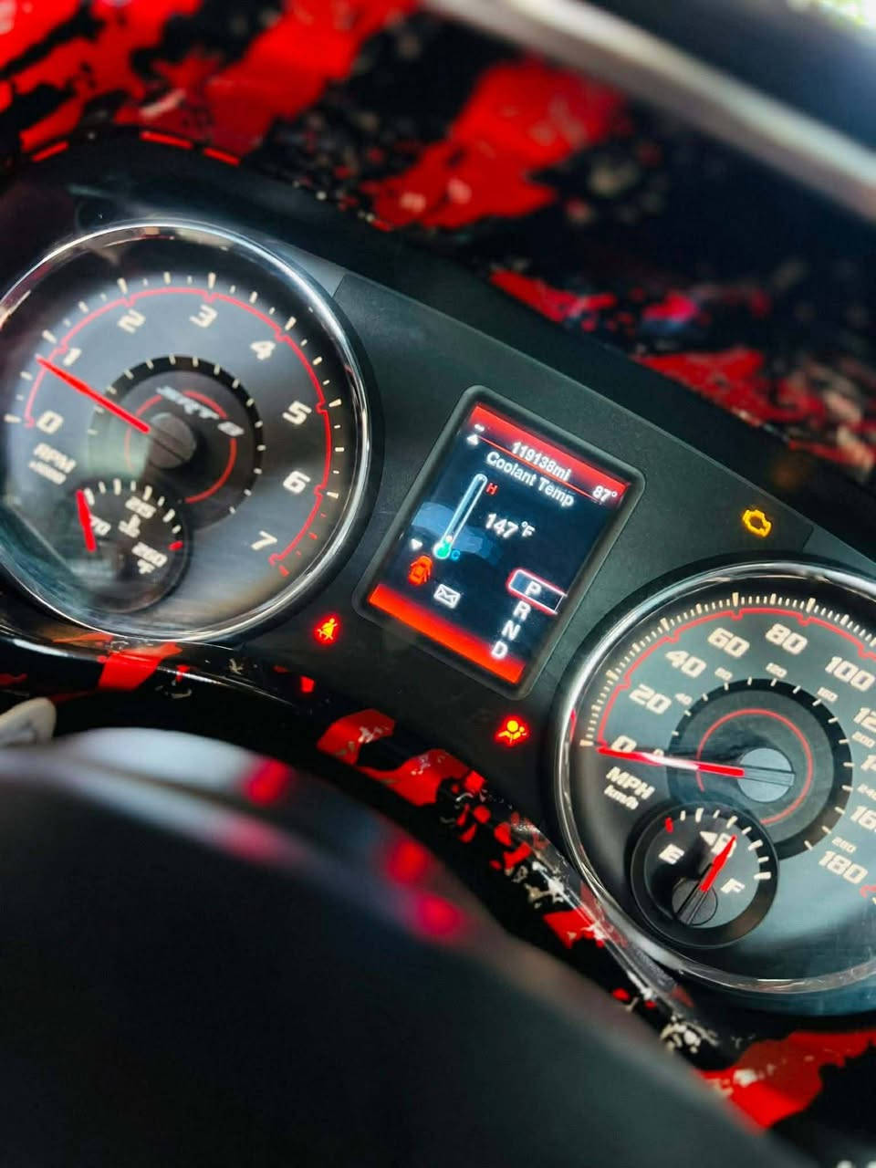 السلام عليكم شباب
غراض بيع او مراوس 
بنيد فافون srt
دعاميه خلفيه srt 
دركه فورجد 
فجوج تخم امامي خلفي برمبو 4 بستم 
عينه بلاديه srt موديل 14 
ويل 20 
***********
