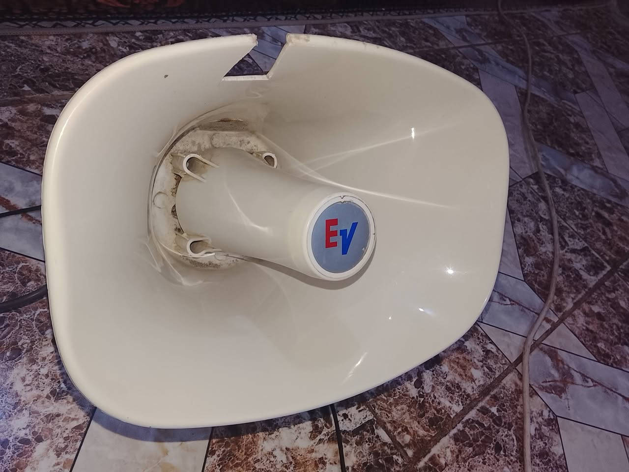 سلام عليكم بوقيه للبيع هنديه ستخدام قليل حجم كبير مكان شطره ***********

