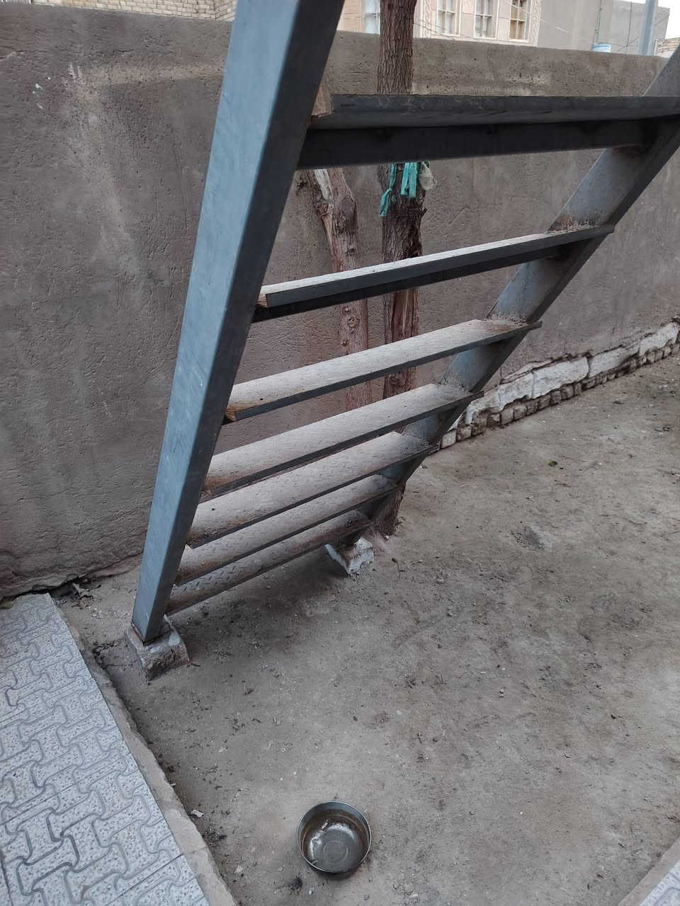 درج تسكام حديد الطول  5 امتار العرض 80 جديد صالي شهر من سويته مكاني الديوانيه حي العسكري قرب جامع زين العابدين السعر 250 الاستفسار الاتصال على هذا الرقم ***********
