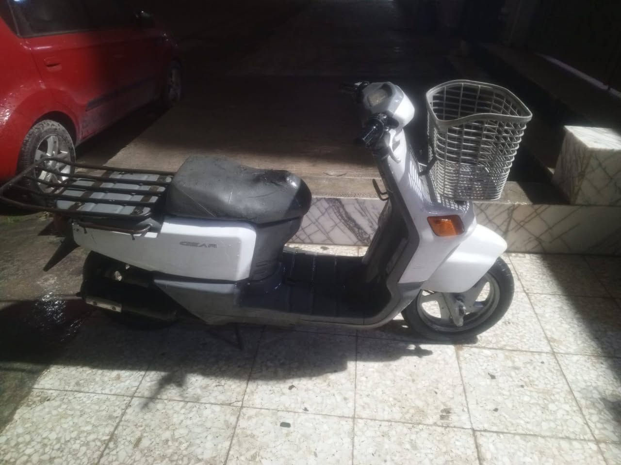 بيكب جديده بلاديه محرك كفرات كهربئيات كلها شغاله وعلى الفحص اوراقها كامله السعر ٣٥٠ الاتصال (***********)
