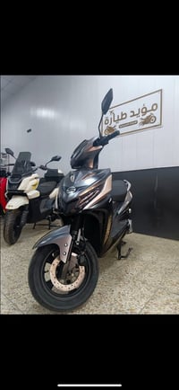 دراجه شحن ليما استعمال أسبوعين ماشيه 99 كيلو فقط زيرو بعدها  6 بطاريات...