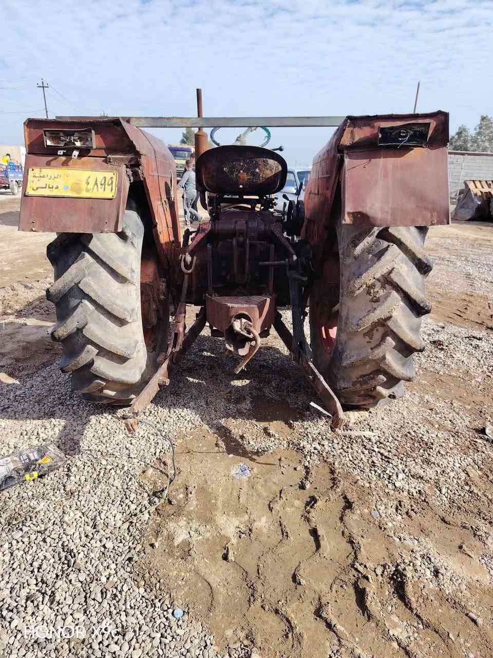 عنتر للبيع موديل 86مكان ديالى قرية الحديد إستفسار عل رقم ***********
