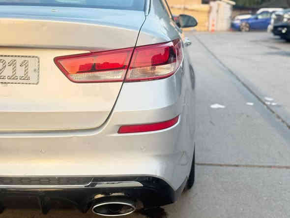 يالله سلام عليكم
عندي كيه اوبتما لبيع
موديل 2020
وارد امريكي 
حادث كسر بدعاميه
وصور مرفقه بالمنشور
وبيه كلير من امريكه 3 قطع صبغ كلير فقط بدون معجون بدون دواخل بدون ايرباك
رقم بغداد بسمي ترقيم وهزه كوله جديد تحويل ثاني يوم
موصفات رادار امامي وخلفي وجانبي حساسات خلفيه
شاشه كبيره كامره دواره
ايكو سبورت توقف ذاتي
سياره احله من الصور بدون لا شخط ولا بارد 
مكان السياره بغداد الكرخ مجمع 28 نيسان
سعر تصل وبخدمتك 
رقم الهاتف *********** تصال وتساب او عادي بغداد
