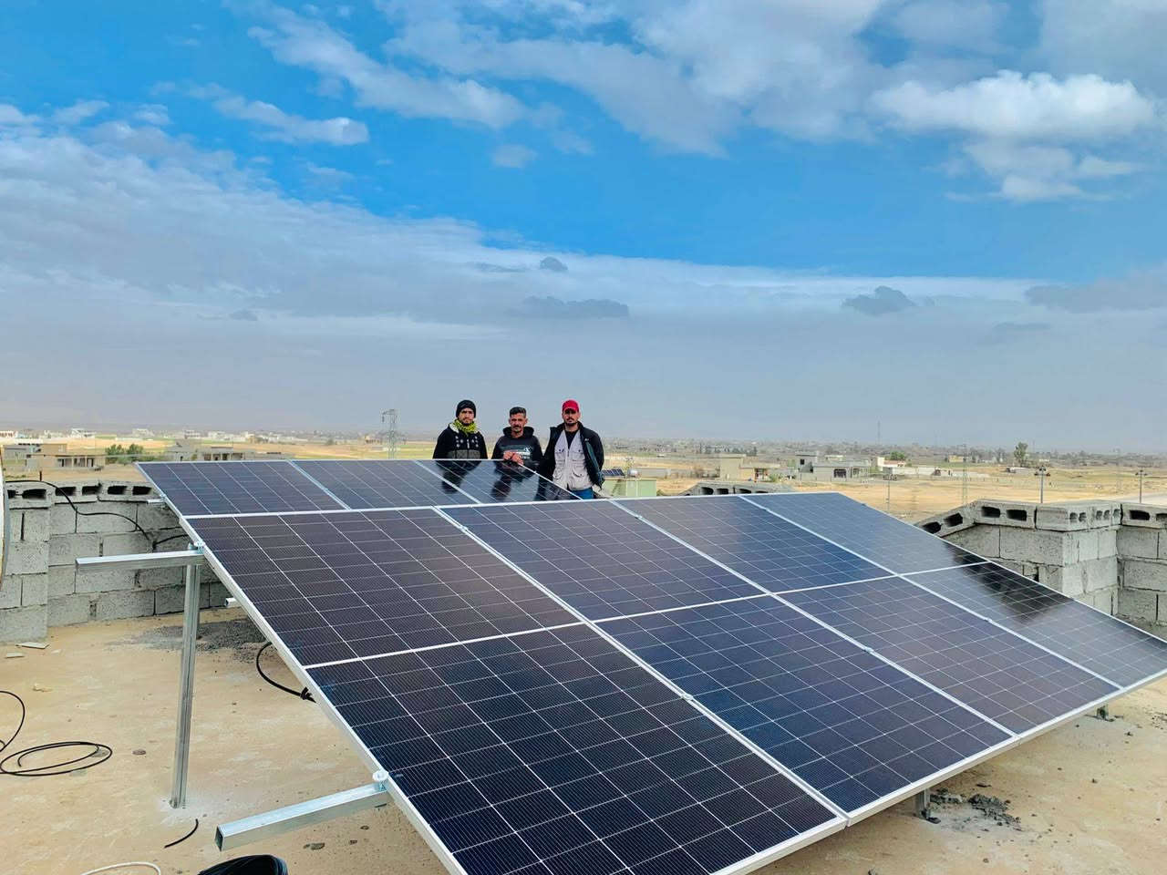 بفضل الله وبحمده قامت كوادر شركتنا (شركة المهندس للطاقة الشمسية) بنصب منظومة طاقة شمسية منزلية لأحد زبائن شركتنا
العرض الاقوى تحطيم الاسعار 🔥 🔥 🔥 🔥 🔥 🔥
العرض الاول 🔥 🔥 🔥
السعر : 4،000،000 نقدا
السعر : 5،000,000 قسط 
القسط الشهر 277 الف فقط
القدرة : 15 نهاري و 15 ليلي 
الألواح: 620 واط ضمان 15 سنة  عدد7
البطارية: ليثيوم حجم 15 كيلو واط ضمان 5 سنة
الانڤيرتر :  حجم 6 كيلو مع واي فاي مدمج ضمان 2 سنة 
العرض الثاني 🔥 🔥 🔥
السعر :  3,500,000 نقدا
السعر :4,500,000 قسط
القسط الشهري250 الف فقط
القدرة : 10 نهاري و 10 ليلي 
الألواح: 610 واط ضمان 15 سنة  عدد 5
البطارية: ليثيوم حجم 10 كيلو ضمان خمس سنوات
الانڤيرتر :  حجم 6 كيلو مع واي فاي مدمج ظمان 2 سنة
العرض الثالث 🔥 🔥 🔥
السعر : 2.750،000 نقدا
السعر : 3,750,000 قسط 
القسط الشهري 208 الف فقط
القدرة : 10 نهاري و 7 ليلي 
الألواح: 620 واط ضمان 15  سنة عدد5
البطارية: ليثيوم حجم 7 كيلو ضمان خمس سنوات
الانڤيرتر : حجم  4 كيلو ضمان 2 سنة 
العرض الرابع 🔥 🔥 🔥
السعر : 2،250،000 نقدا
السعر : 3,250,000 قسط
القسط الشهري 180 الف فقط
القدرة : 8 نهاري و 5 ليلي 
الألواح: 620 واط ضمان 15 سنة  عدد 4
البطارية: ليثيوم حجم 5 كيلو ضمان خمس سنوات
…………………………………………
المنظومات الحامضية  
العرض الاول  🔥🔥🔥
السعر: 2.400.000 نقدا 
السعر: 3.150.000 قسط 
القسط الشهري 210 الف فقط 
القدرة: 9نهاري و6 ليلي 
الالواح : 620 واط ضمان 15 سنة عدد 4 
البطارية: اوكايا 200امبير c10 عدد 2 ضمان 1 سنة 
الانڤيرتر : حجم 4.2KW ضمان 1 سنة 
العرض الثاني 🔥🔥🔥
السعر: 1.550.000 نقد 
السعر: 2.250.000 قسط 
القسط الشهري 150 الف فقط 
القدرة: 7 نهاري و 3 ليلي 
الالواح: 620 واط ضمان 15 سنة عدد 3 
البطارية : اوكايا 200 امبير c10 عدد 2 ضمان 1 سنة 
الانڤيرتر : 4.2KW ضمان 1 سنة 
 #شركة #المهندس #للطاقة #الشمسية 
كركوك - الحويجة - شارع المشاتل قرب جامع كامل الحاج صكر مجاور شركتي الدليان والصبحي للحجم والعمرة 

***********

للحجز و الاستفسار
مدير شركة المهندس للطاقة الشمسية  
ربيع سامي الجبوري 
⁨ ***********
مهندس سعد 
***********
انور الفرحان 
مدير المبيعات 
***********
مهندس الصيانة 
عزيز الفرحان 
***********
 عمر الفرحان 
***********
