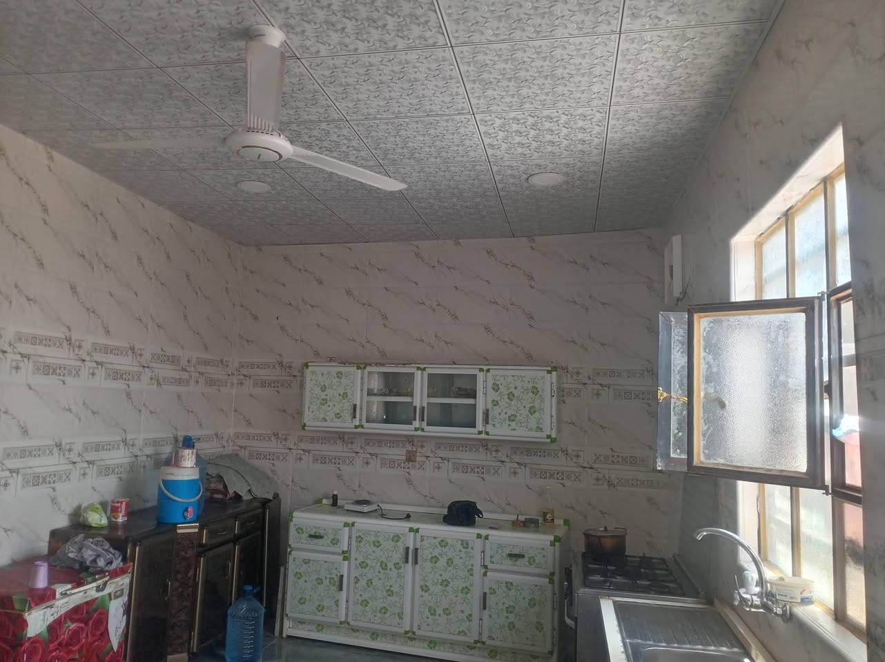 بيت للبيع زراعي بسكك مساحته 150متر الاتصال على الرقم ***********
