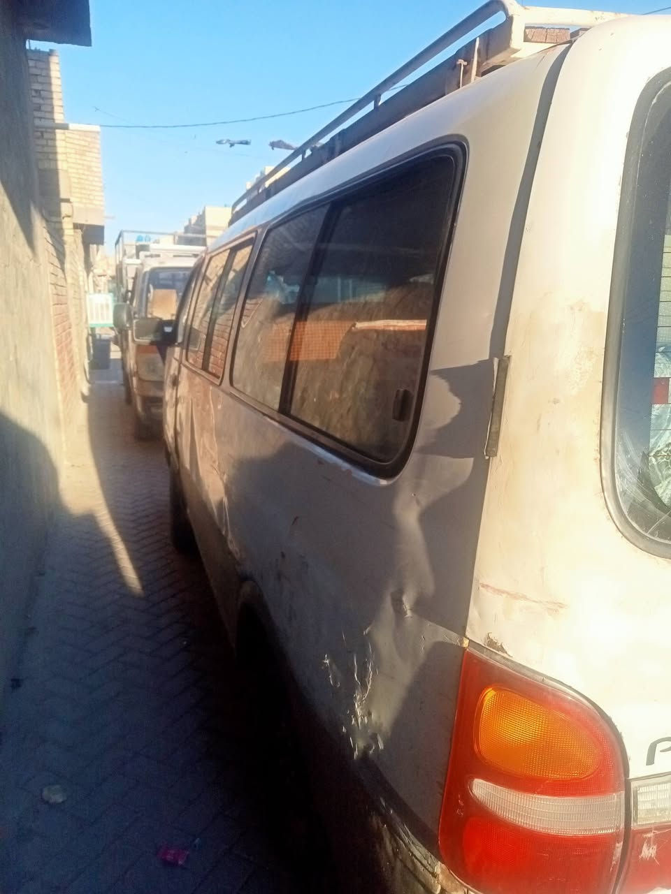 السلام عليكم
كيا بريجو موديل 99
سيارة جاهزة
كهربائية شغالة 
تايرات نظيفة 
مكينه خير من اللة
سيارة اريده مراوس 
سيارة مو للبيع فقط مراوس 
عنوان بغداد ام الكبر 
رقمي ***********
