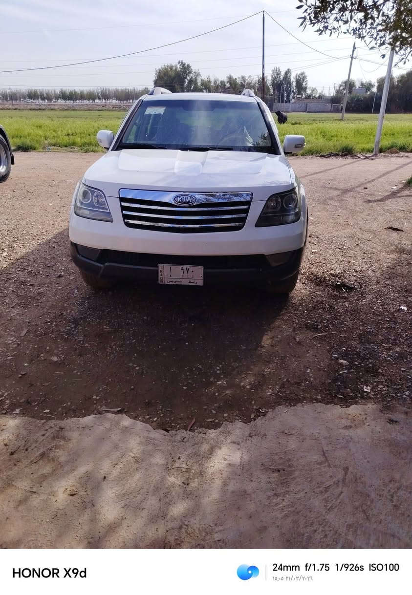 السلام عليكم
موهافي 2010 خليجي رقم واسط 
محرك 6 سلندر 3800
7 راكب
3 قطع تبريد
فتحه
كامره
شاشه
خزن ميموري
مري كهرباء
سعر ١١٠ بي مجال 
***********)***********
