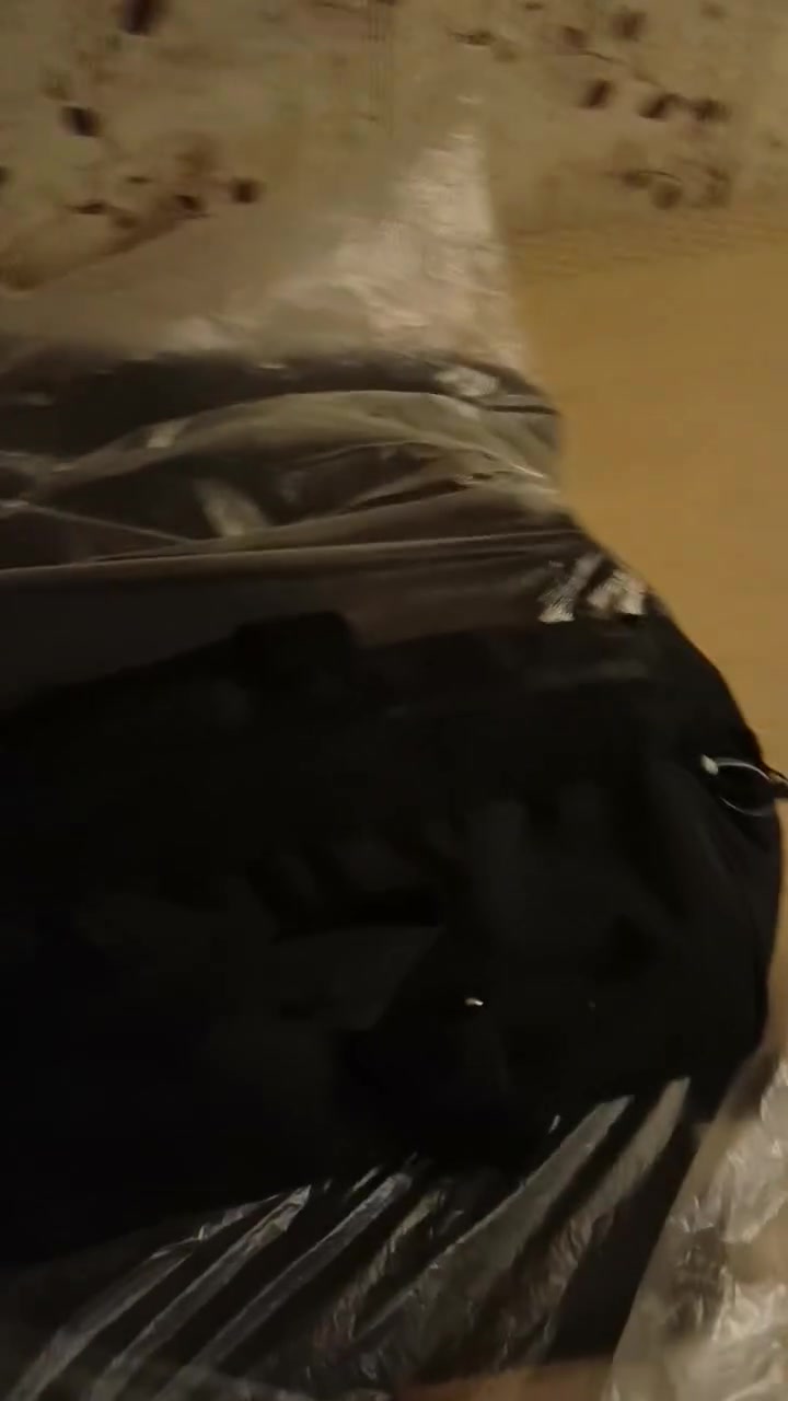 السلام عليكم من خصت الادمن المحترم عندي غراض مال تاهو كاعيات والجنطه مالتهن مال وكاله ترهم من موديل 22الاحد25 مال برايمر السعر 180 الف السيديه الرقم بي وات ساب ***********
