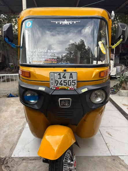 سلام عليكم تكتك ٢١شهر ٦رقم وسنويه بسمي تحويل مباشر هزه جديده تحويل بغداد رقم بصره تراي نعومه تخبل تخم تاير كهربائيات كامله كبل الشارع عنوان بياع المعالف ٧٥٠٠وبيه مجال ***********
