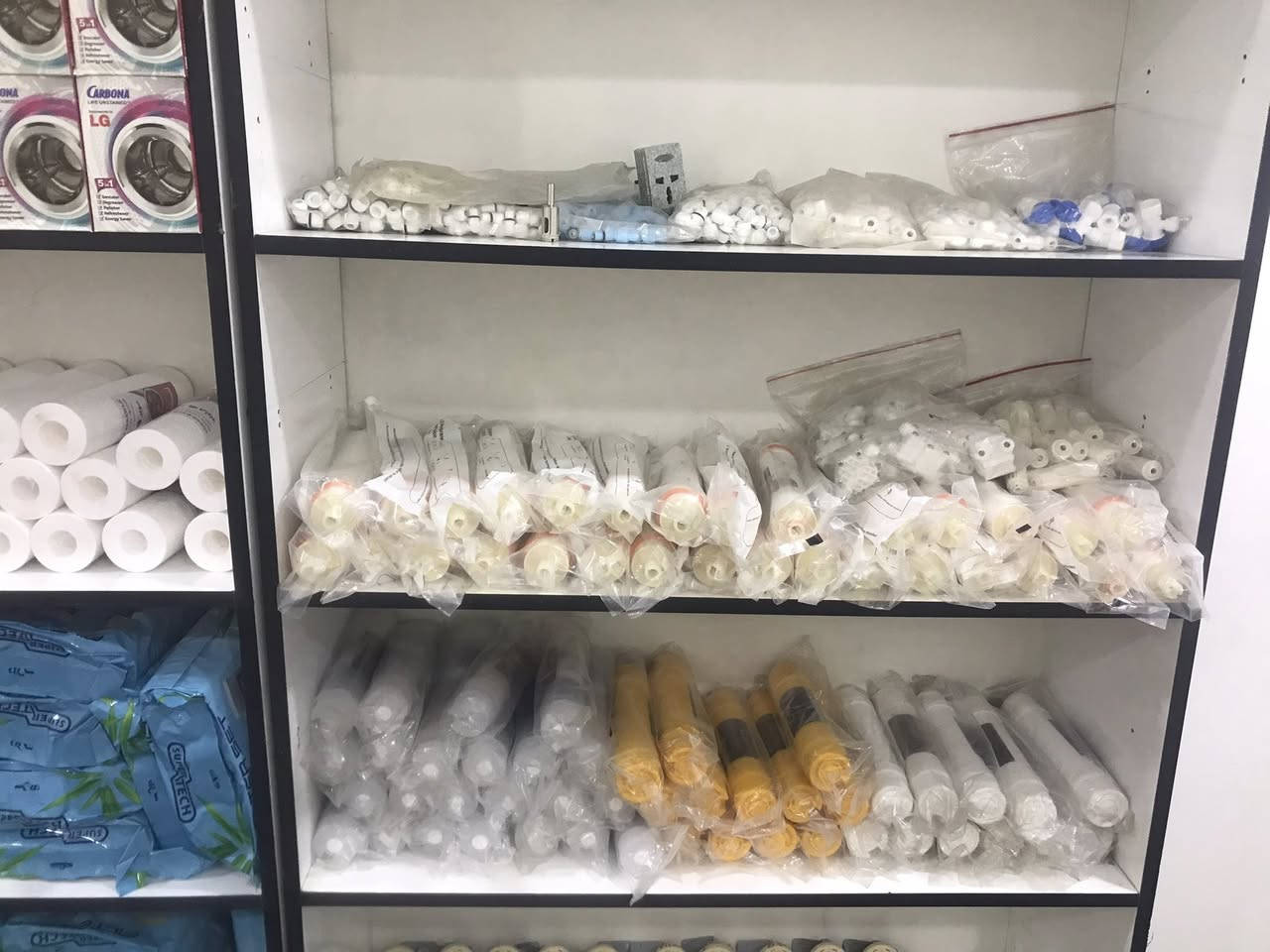 فلاتر مرحله أولى فيتنامي الأصلي والمنبرين وملحقاته الكوبرى الهندي….. مع عليك الا تتصل ويوصلن لباب بيتك تتوفر صيانه موقعيه لجميع أنواع الفلاتر ….. كما يتوفر المنظف الكاربوني لجميع أنواع الغسالات وكذلك الكره العطرية تخلص الغساله من جميع الروائح الكريهة…. للاستفسار الاتصال واتساب ***********
