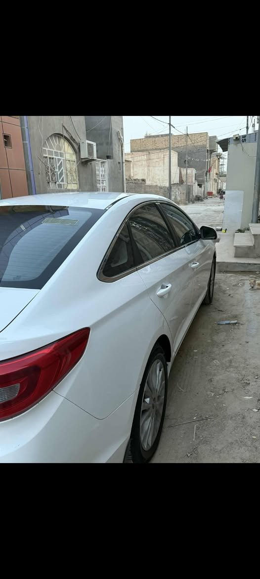 السلام عليكم
سوناتا موديل 2015 بيها شبر بارد بل بنيد وشبر صبغ بل جاملغ الامامي والباقي كفاله عامه محرك بدون فتح سياره جاهزه من الدعاميه لل دعاميه رقم اربيل 
مكان السياره الديوانية قضاء الشاميه 
للاتصال/***********
السعر 157
