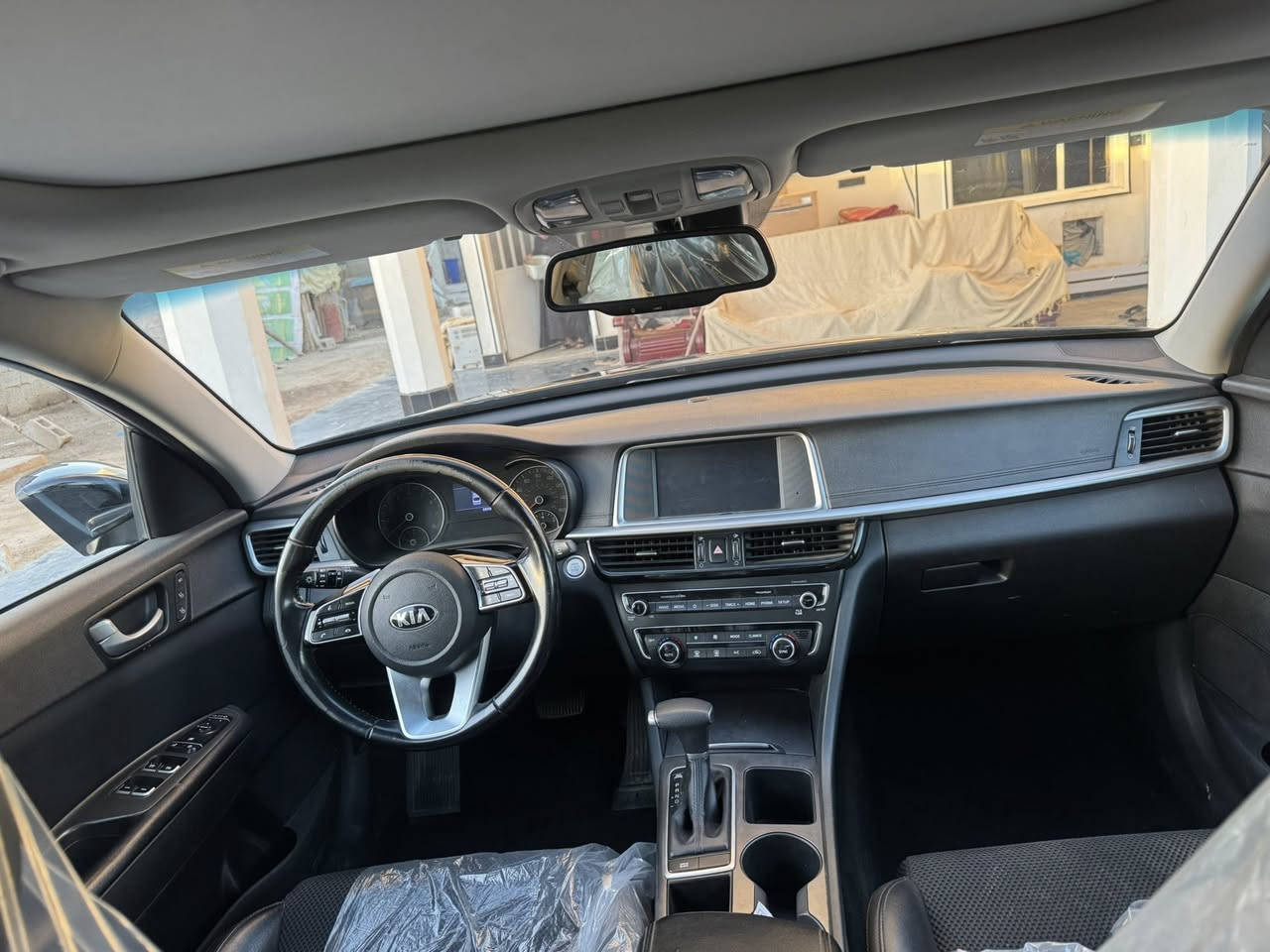 سلام عليكم. اوبتما ((2019))  S

فول مواصفات

محرك 2400 GDI
  
اللون اسود

***المواصفات***

بانوراما طكتين  

مراية تعتيم 

بصمه تشغيل وابواب

تشغيل عن بعد  

لد نهاري امامي خلفي

لد باليدات ليلي نضام ترحيب

كشن كهرباء

كشن نص جلد ونص مخمل

تحكم فول

حساس خلفي

صندوق ذكي يفتح عند الاقتراب 

شاشه كبيره وكامرا  دواره

رادار جانبي 

رادار امامي 

سياقه ذاتيه 

رادار  توقف ذاتي 

تنبية خروج عن المسار

دواسات مال سبورت

دبل اكزوز  صالنصة 

دفيوزر مشيف بلادي اسود
سياره نضيفة كلش وضررها خفيف كلش بابتين مشخوطات  ومبدلات نفس اللوان  

ماشيه 68الف
 

مكاني بغداد  العامرية 
 
السعر 150$

***********

موجود واتس اب
