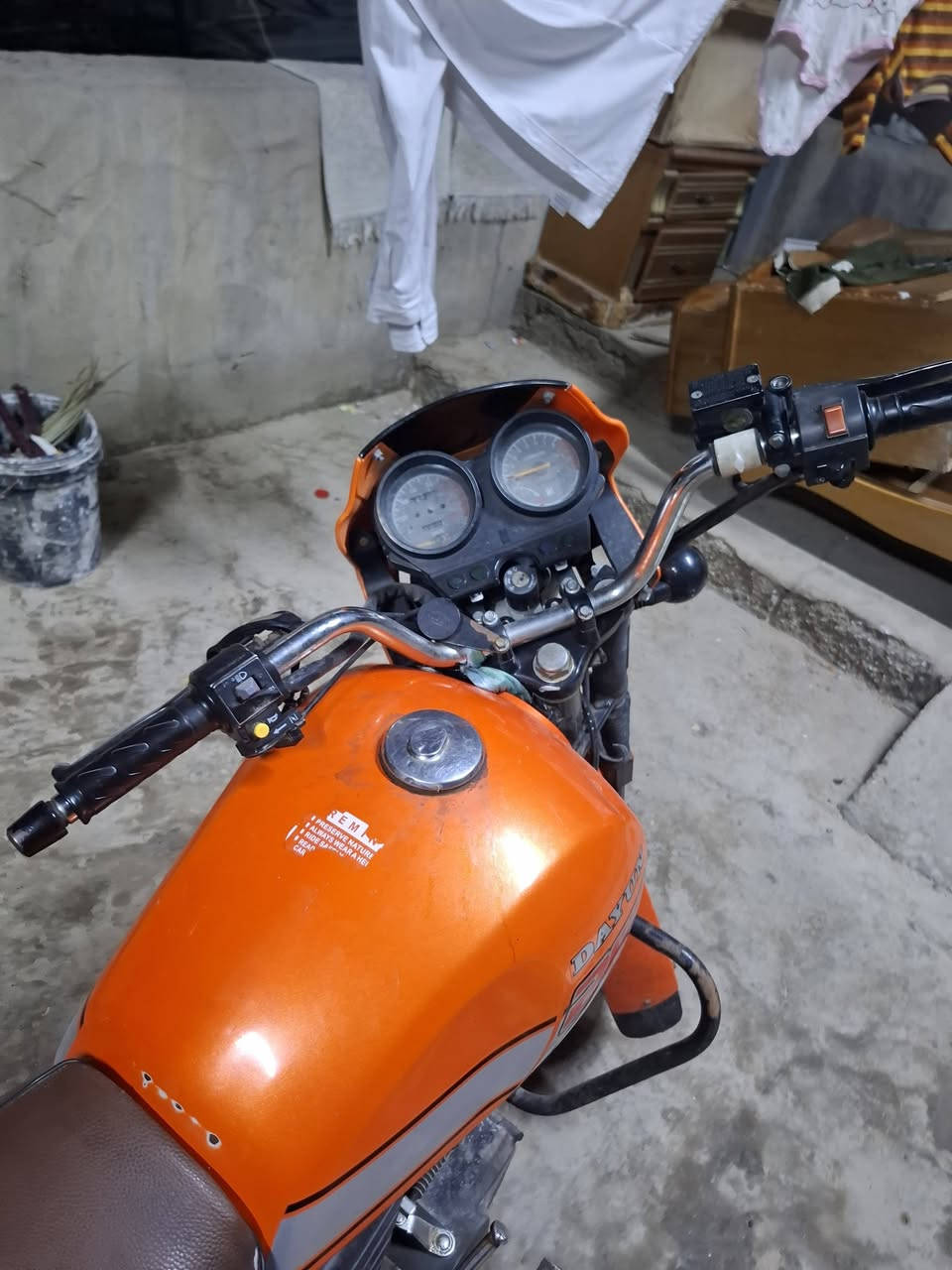 السلام عليكم
دايوان ٢١ مكينه مره وحده مفتوحه صار عطل بيها بلسلف او القاعده الداخليه مالته ما اعرف دراجه حلوه تشتغل بس هندر صارلي مده عايفها لان مابيه ادك هندر اوراق اصولي عنوانها بصره الجزيره سعرها ٩٠٠ وبيها مجال للشراي وعدكم علم الدايوان اشكد سعرها ***********
