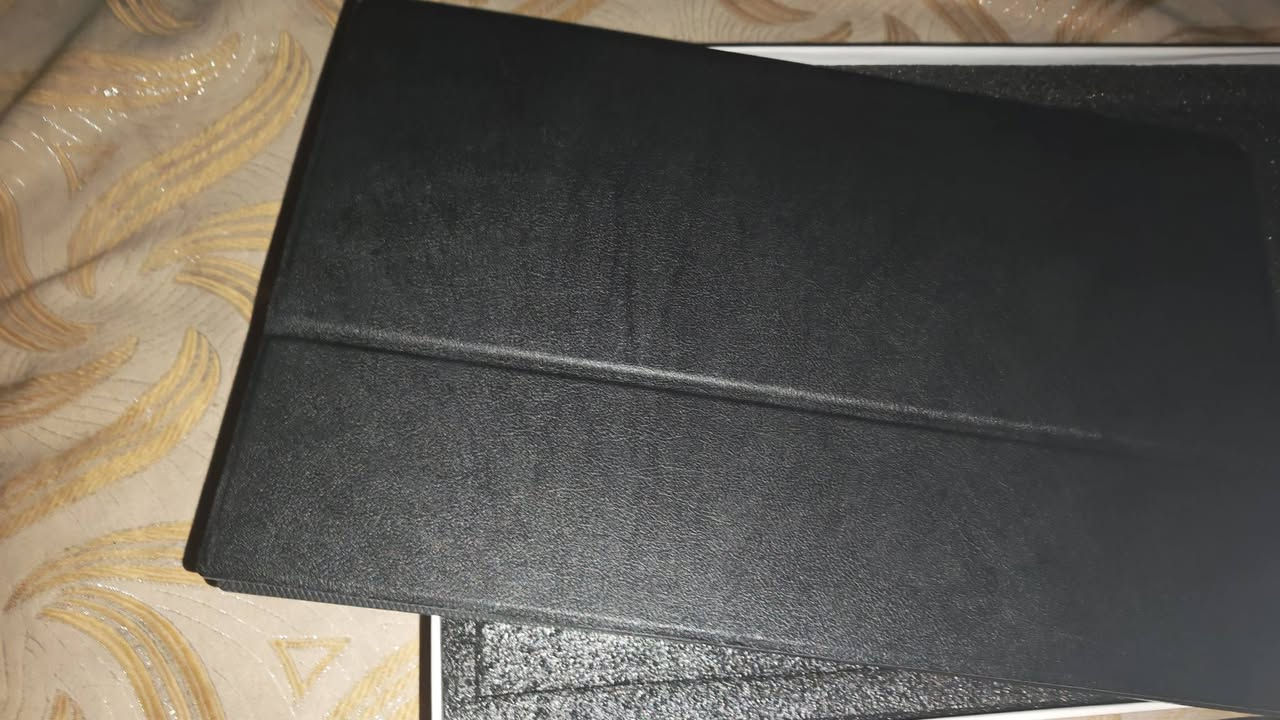 السلام عليكم للبيع
شاشة محمولة للهاتف للpc او شاشة ثانوية
مواصفات دقة 2k 144hz
ترهم لمشاهدة الافلام والألعاب في نفس الوقت 
وتجي وياهة كفر +جكيع الوصلات من ال HDMI وتايب سي + هدية كيبورد وماوس وكل هذا بسعر خيالي فقط ب 145 الف دينار عراقي 
للتواصل خاص على الرقم ***********
