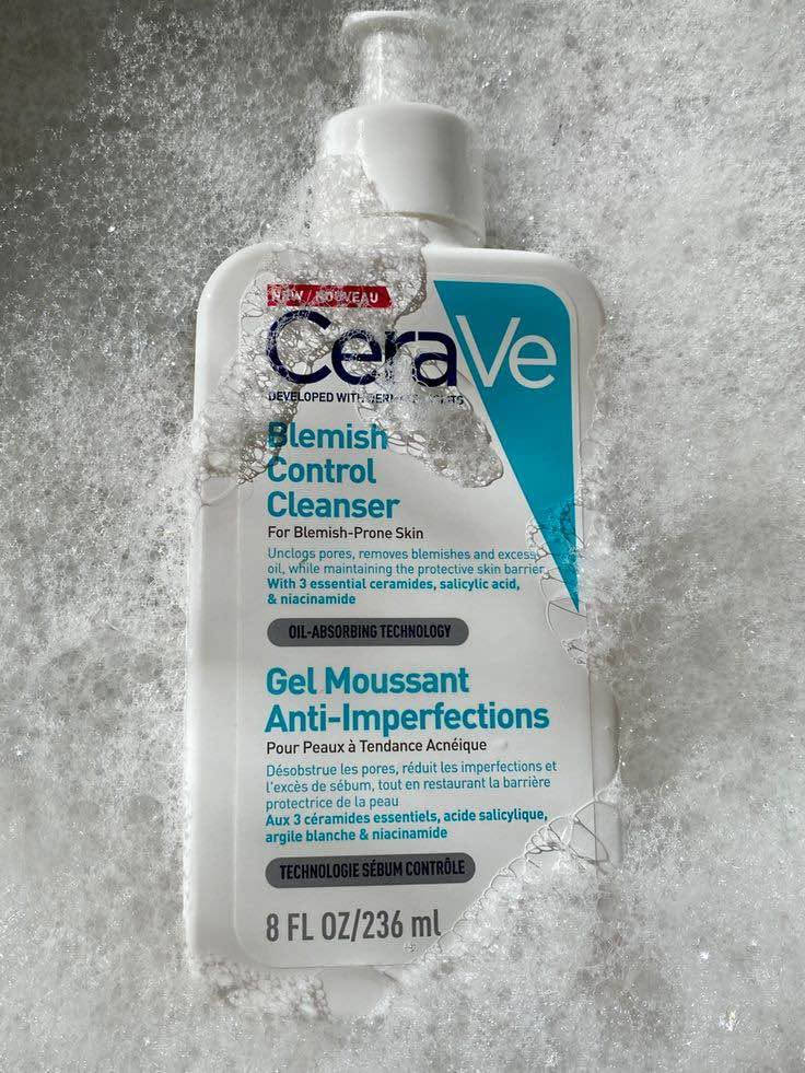 ⁨ غسول CeraVe ✨

* الأخضر (Foaming Cleanser): ينظف البشرة بلطف ويزيل الدهون والشوائب، مناسب للبشرة العادية⁩. 

⁨ الغسول سيرافي الأزرق (Blemish Control Cleanser): يساعد على تقليل الحبوب والرؤوس السوداء، ينظف المسام ويقلل الدهون، مناسب للبشرة الدهنية والمعرضة للحبوب💙⁩ البصرة, العراق


**إذا كنت صاحب هذا الإعلان وتريد حذفه لأي سبب، رجاءا أرسل رسالة إلى الدعم الفني**