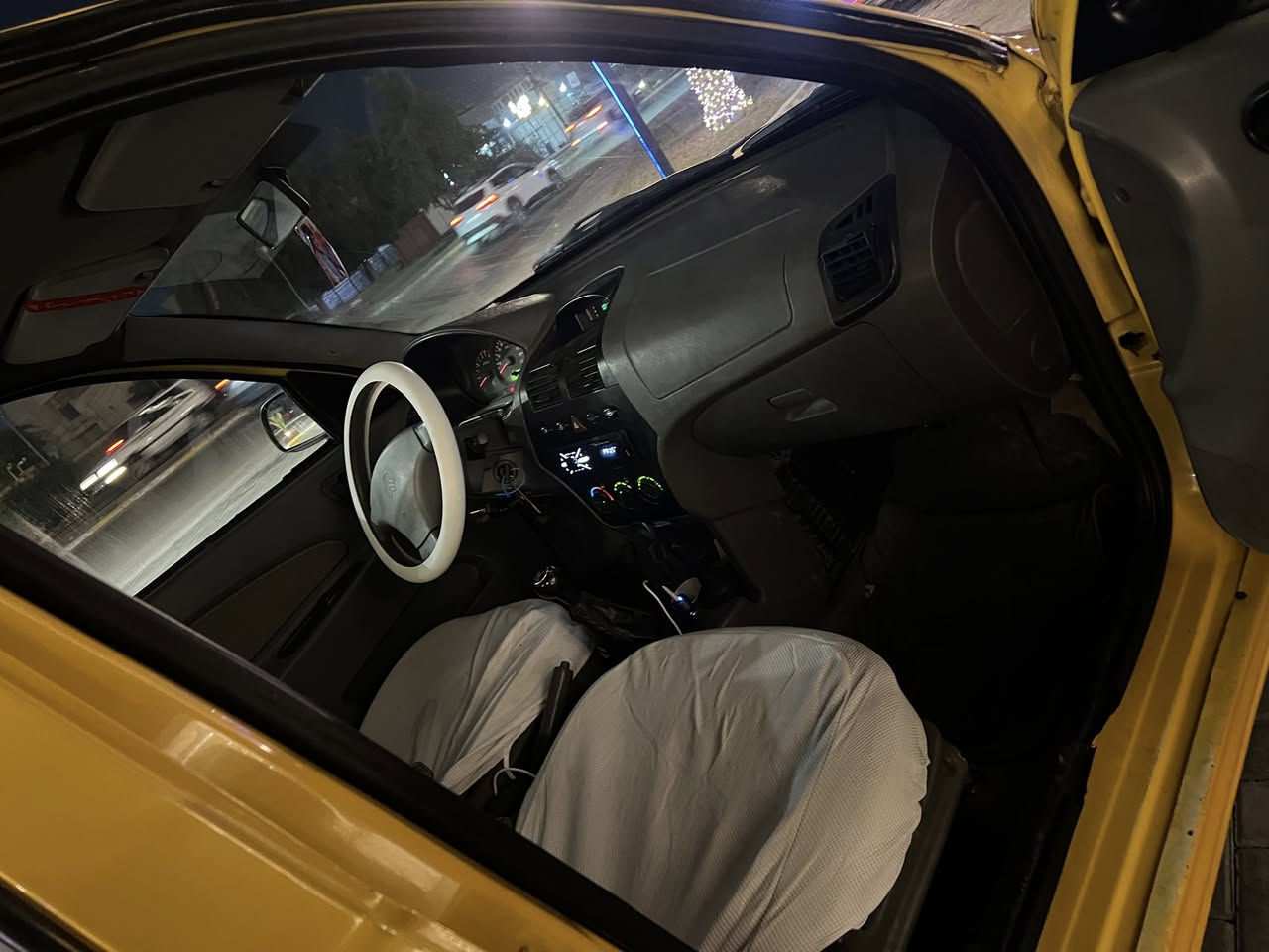 سلام عليكم طيبه ٢٠١٥سياره كفاله عامه بدون. قطرت صبغ. مكاني بغداد حي جهاد غير متواجد على فيس سعر٤٠وبيه مجال حك جيه ستفسار ***********
