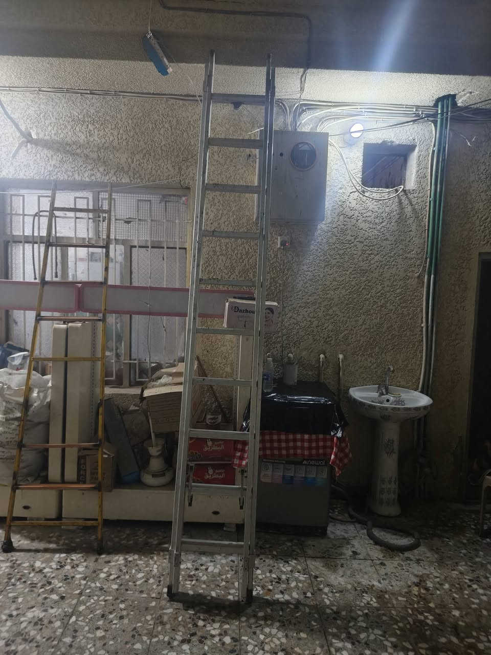غراض للبيع
عربانة/عربات تسوق مستعملة
درج مزدوج طول عنده المد ٧ متر ألمنيوم درجة اولى
تانكي مي ١٠٠ لتر مزروف والزرف ملحوم درجة أولى
حجر كوسترة الخشن ٢٠٠ قطعة مثل الي بالصور
جطلات مالتشغيل لوري ٤٥٠٠ ملي امبير طول ٥ متر جديد
للاتصال واستفسار هنا
*********** 
واتساب + رئيسي
