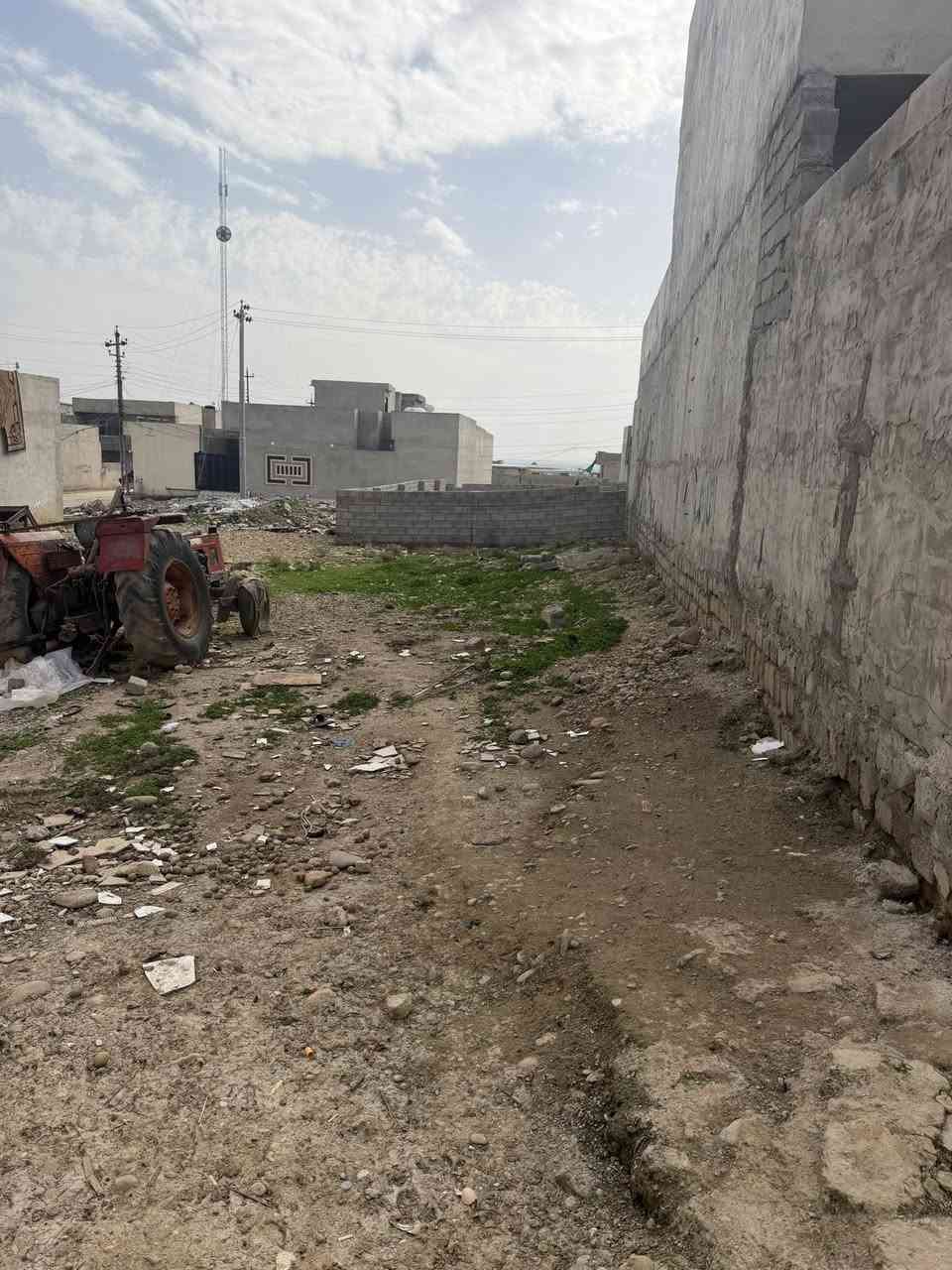 ارض للبيع ملك زراعي في القوسيات قرب سايدين جسر السادس مساحة الارض 220 متر للإستفسار (***********)(***********
