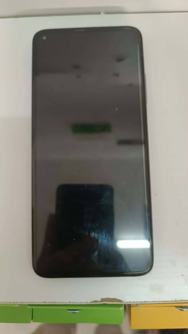 السلام عليكم
شاومي مي 10 تي
ذاكرة 128
رام 8
شاشة 144هيرتز 
نضيف نضافة 100% هوة وكارتونتة بس بدون ملحقات 
ببجي 90فريم 
خالي من آي عيب وكسور
السعر (175)
***********
مكاني كركوك قضاء الحويجة
متوفر توصيل لكل محافظات العراق
